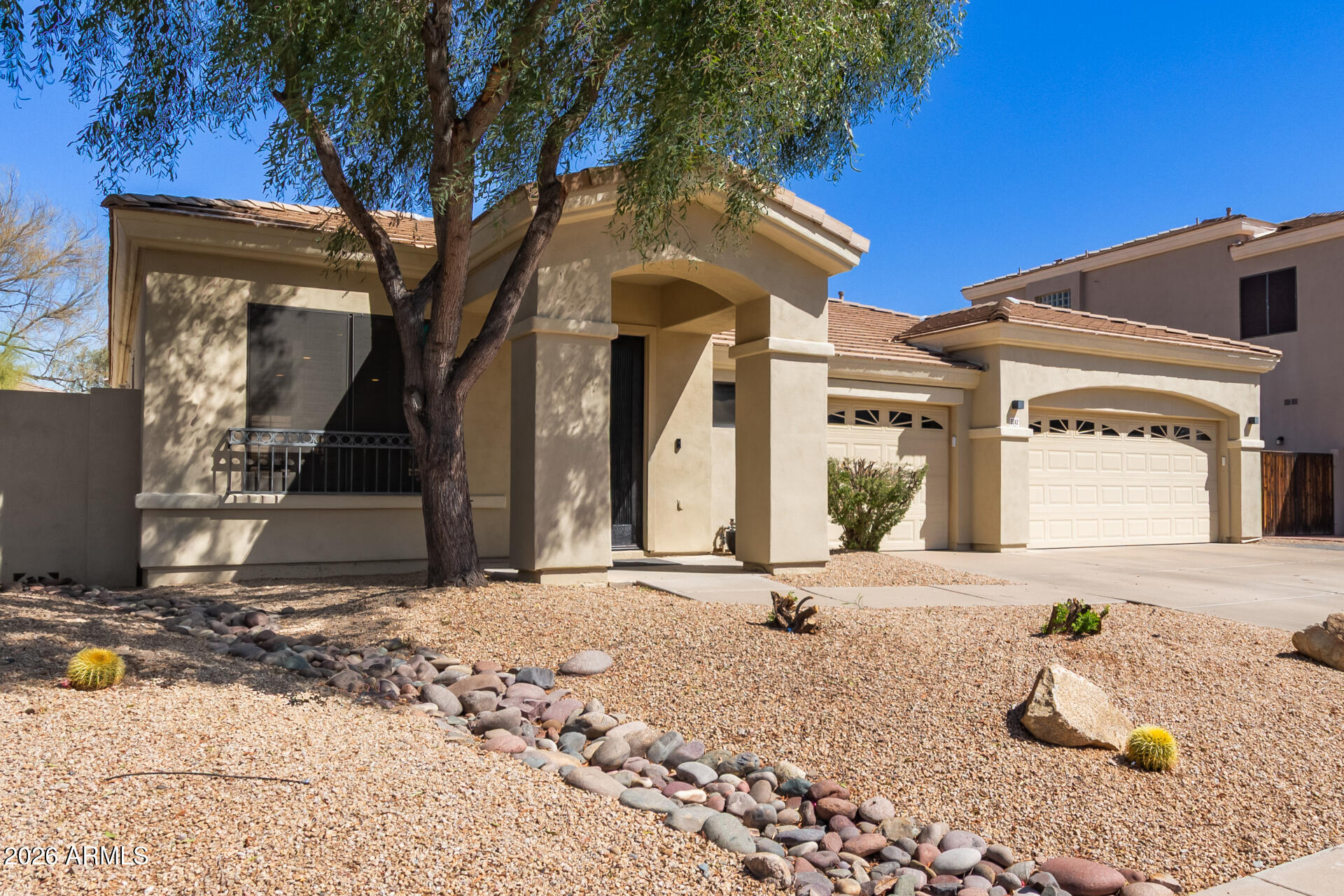 DESERT RIDGE LOT 31 - Residential