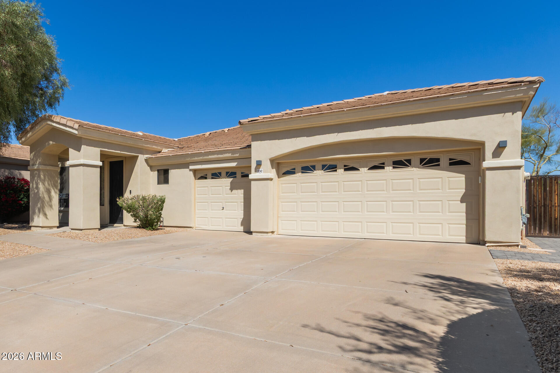 DESERT RIDGE LOT 31 - Residential