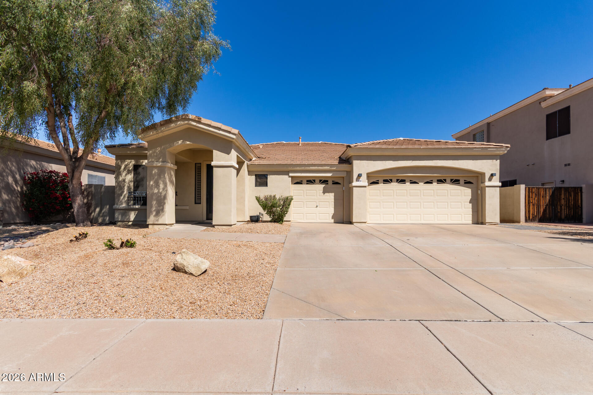 DESERT RIDGE LOT 31 - Residential