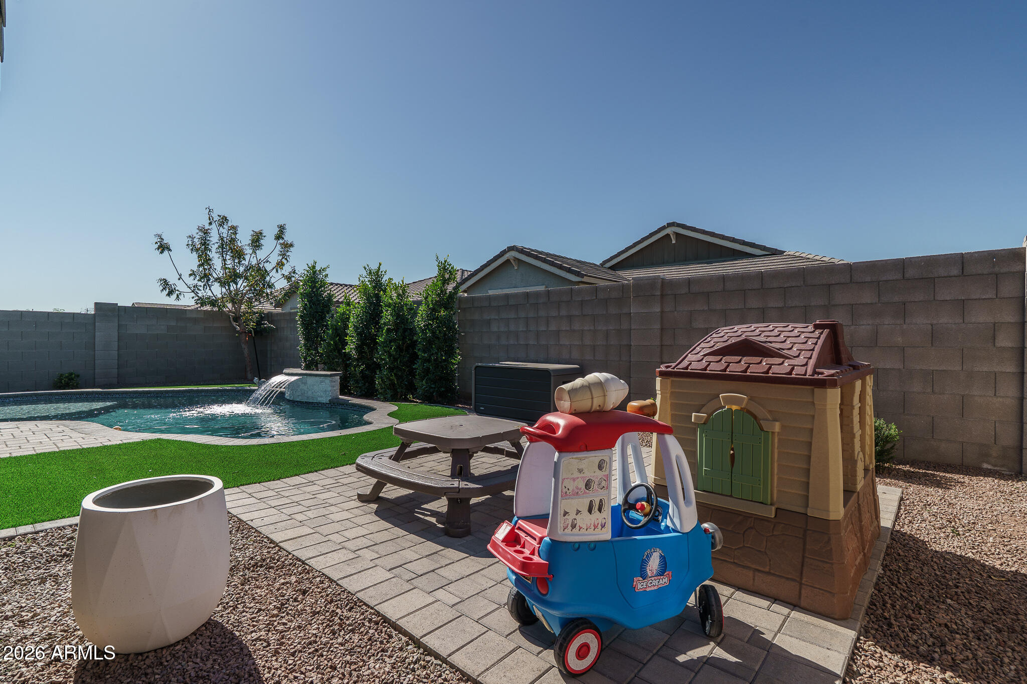 FULTON HOMES ESTRELLA COMMONS PHASE 1 - Residential