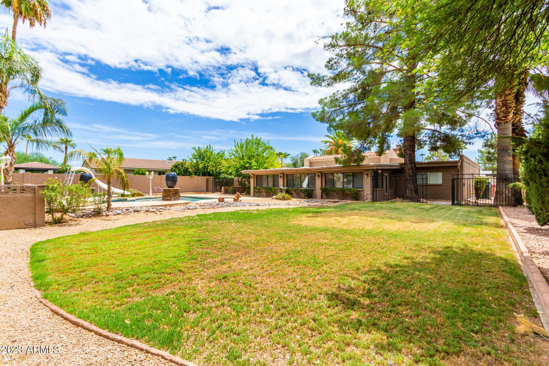 PARADISE PARK TRAILS - Residential