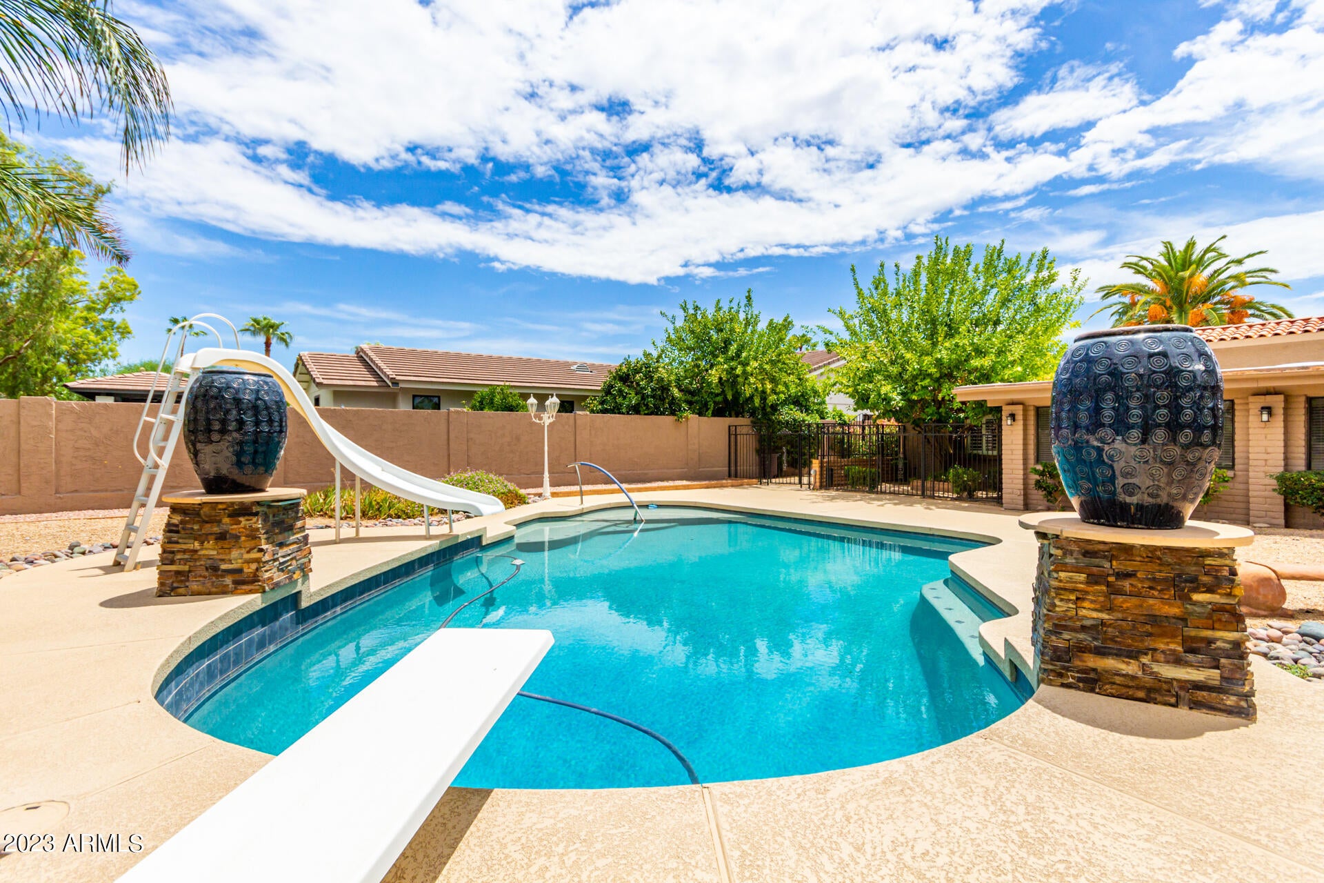 PARADISE PARK TRAILS - Residential