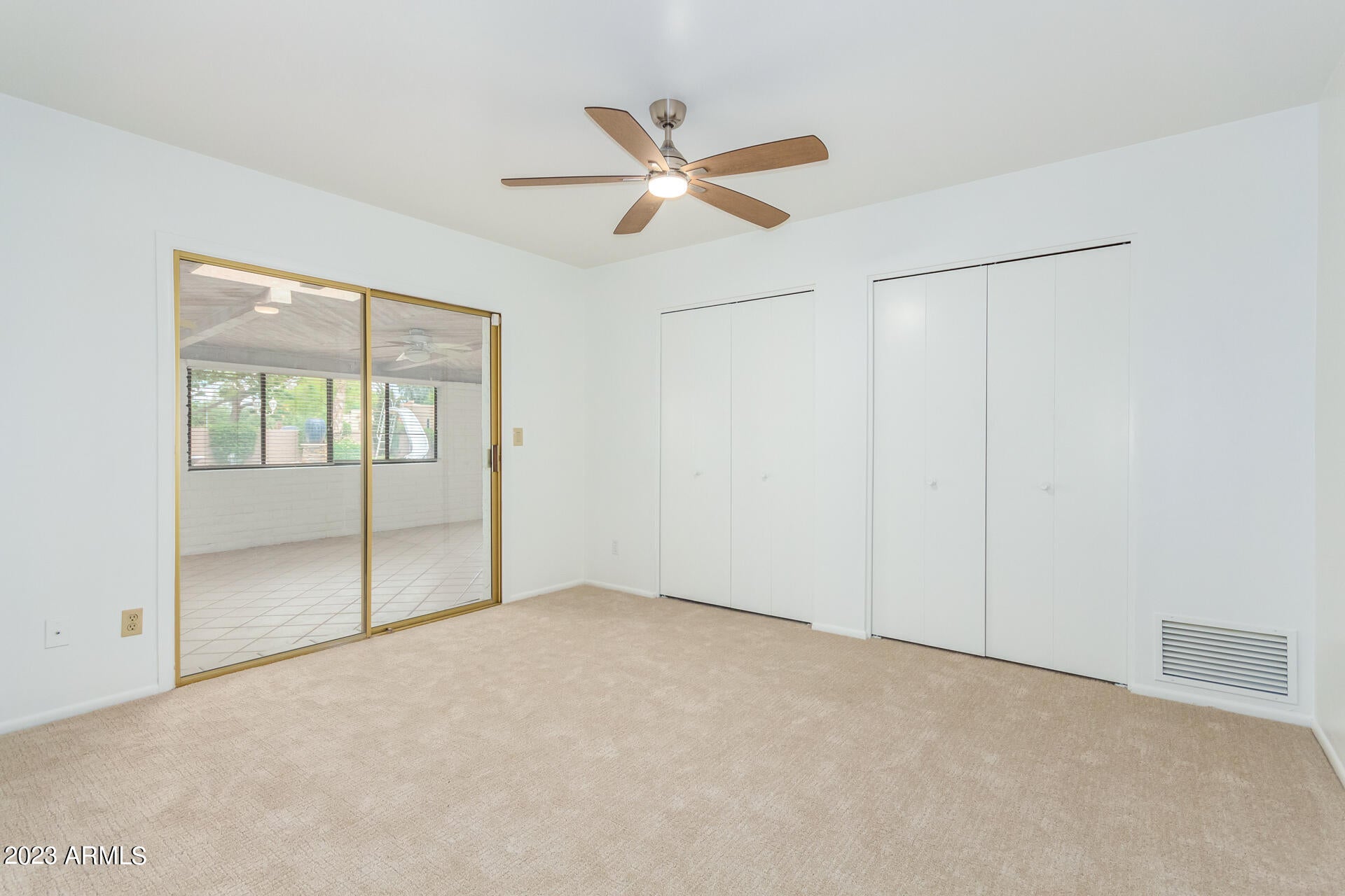 PARADISE PARK TRAILS - Residential