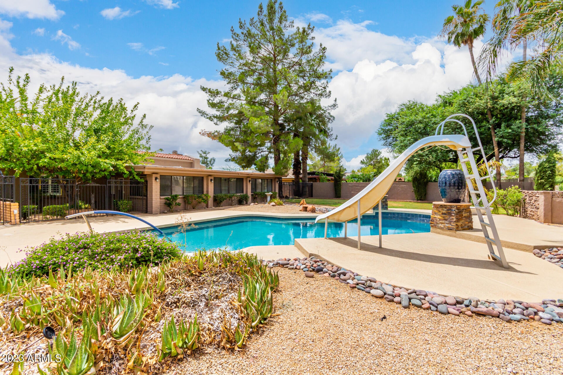 PARADISE PARK TRAILS - Residential