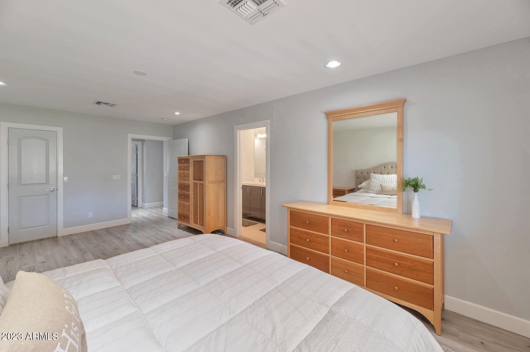 AVANT 1 UNIT 2 - Residential