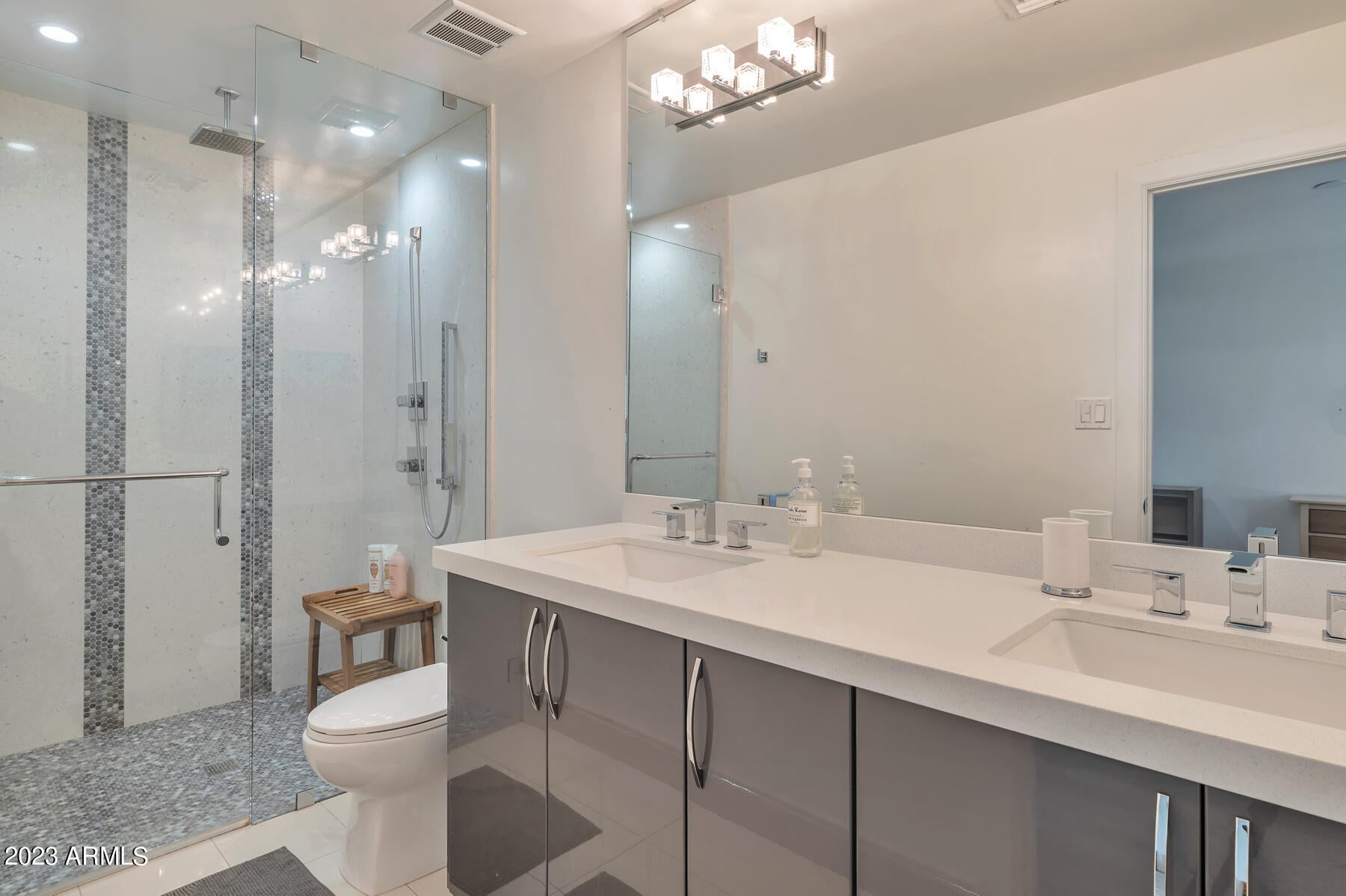 AVANT 1 UNIT 2 - Residential