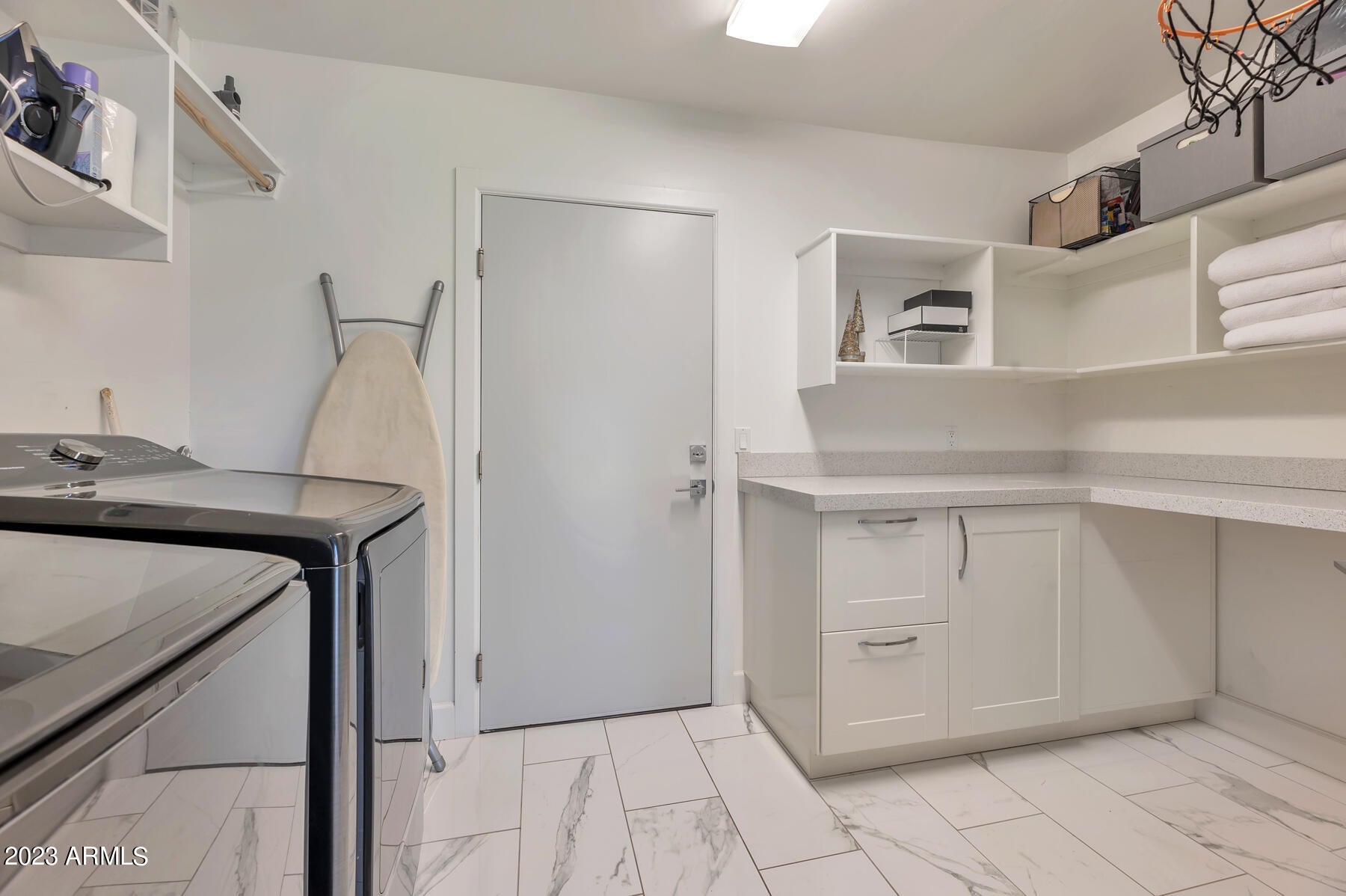 AVANT 1 UNIT 2 - Residential