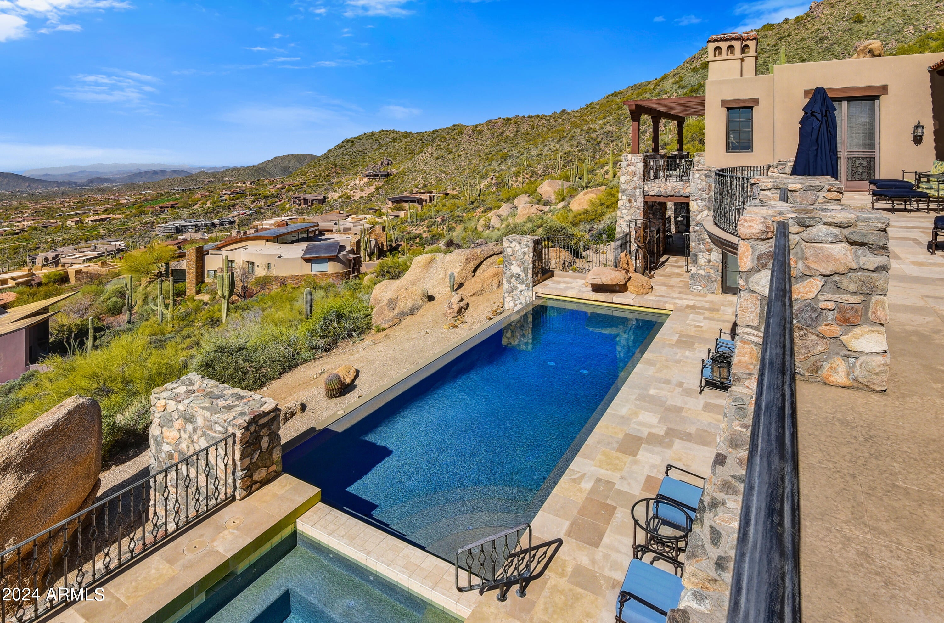 DESERT MOUNTAIN - Residential