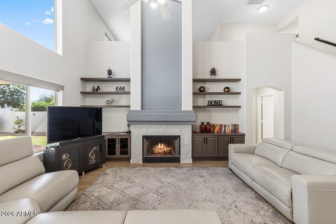 PINEVIEW UNIT ONE LOT 1-97 TR D-G - Residential