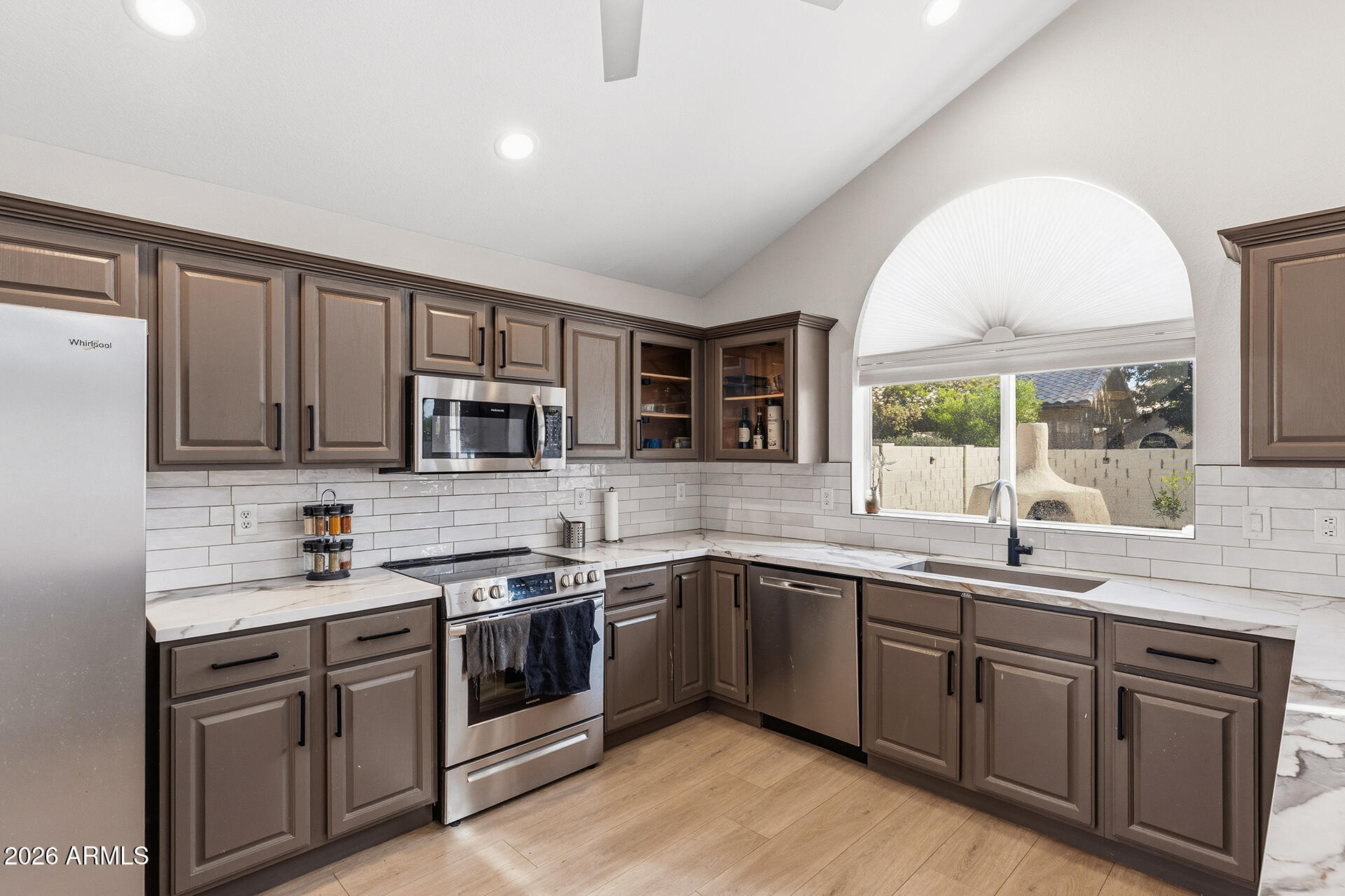 PINEVIEW UNIT ONE LOT 1-97 TR D-G - Residential