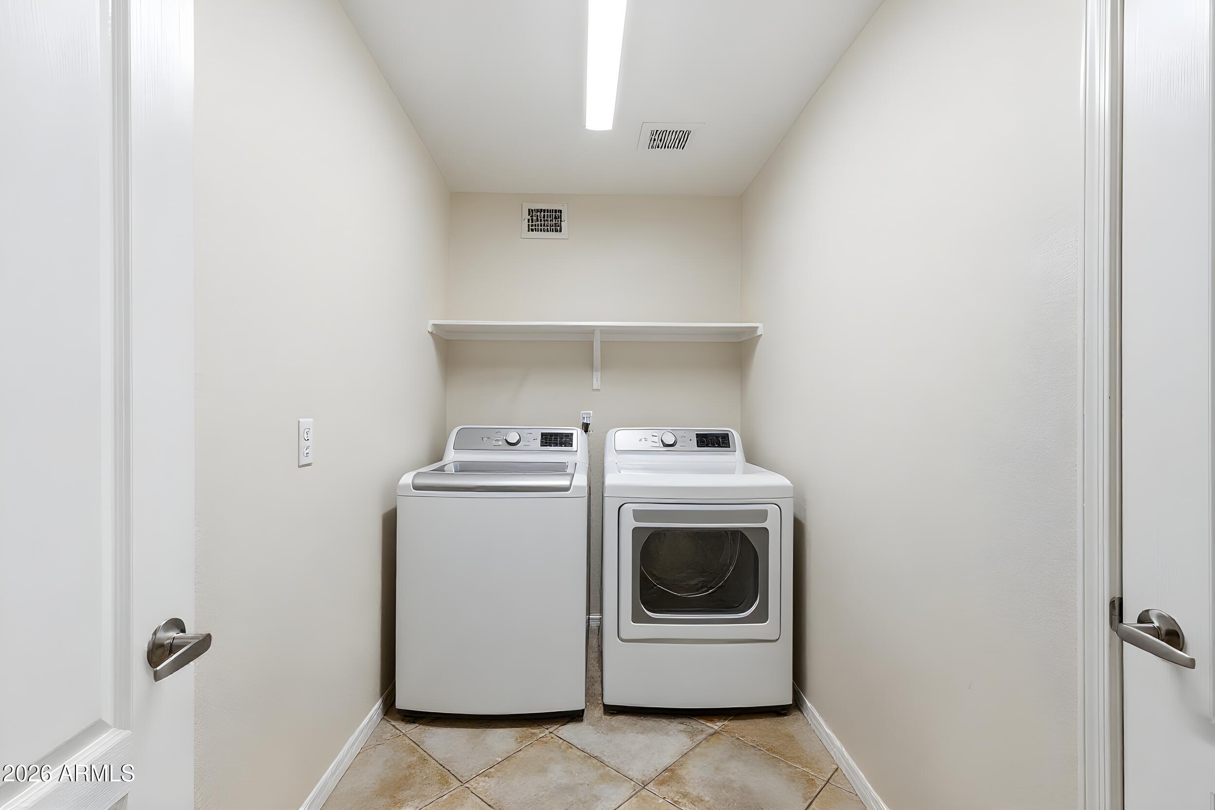 PINEVIEW UNIT ONE LOT 1-97 TR D-G - Residential