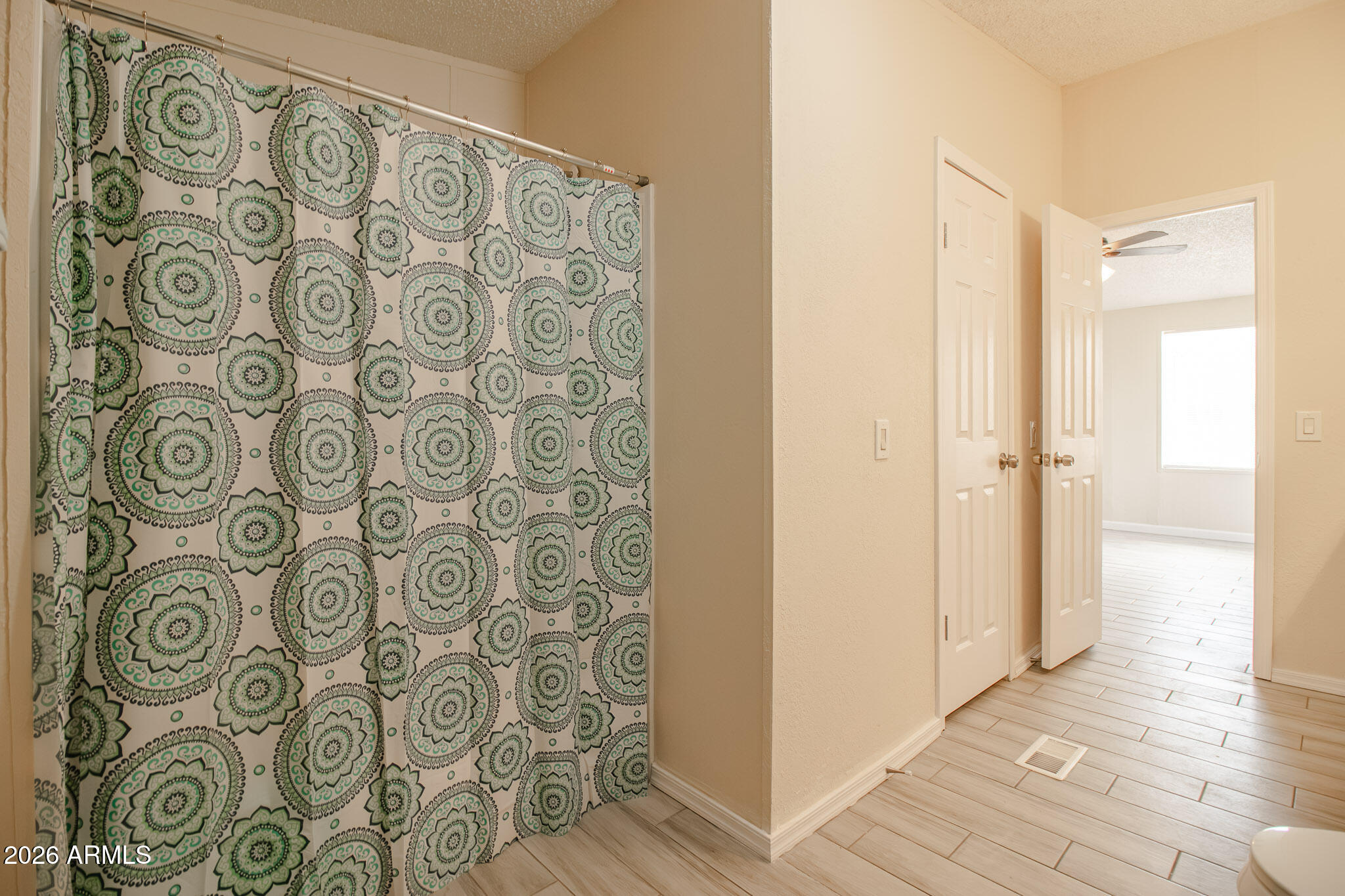 PARADISE GROVES MANUFACTURED H - Residential