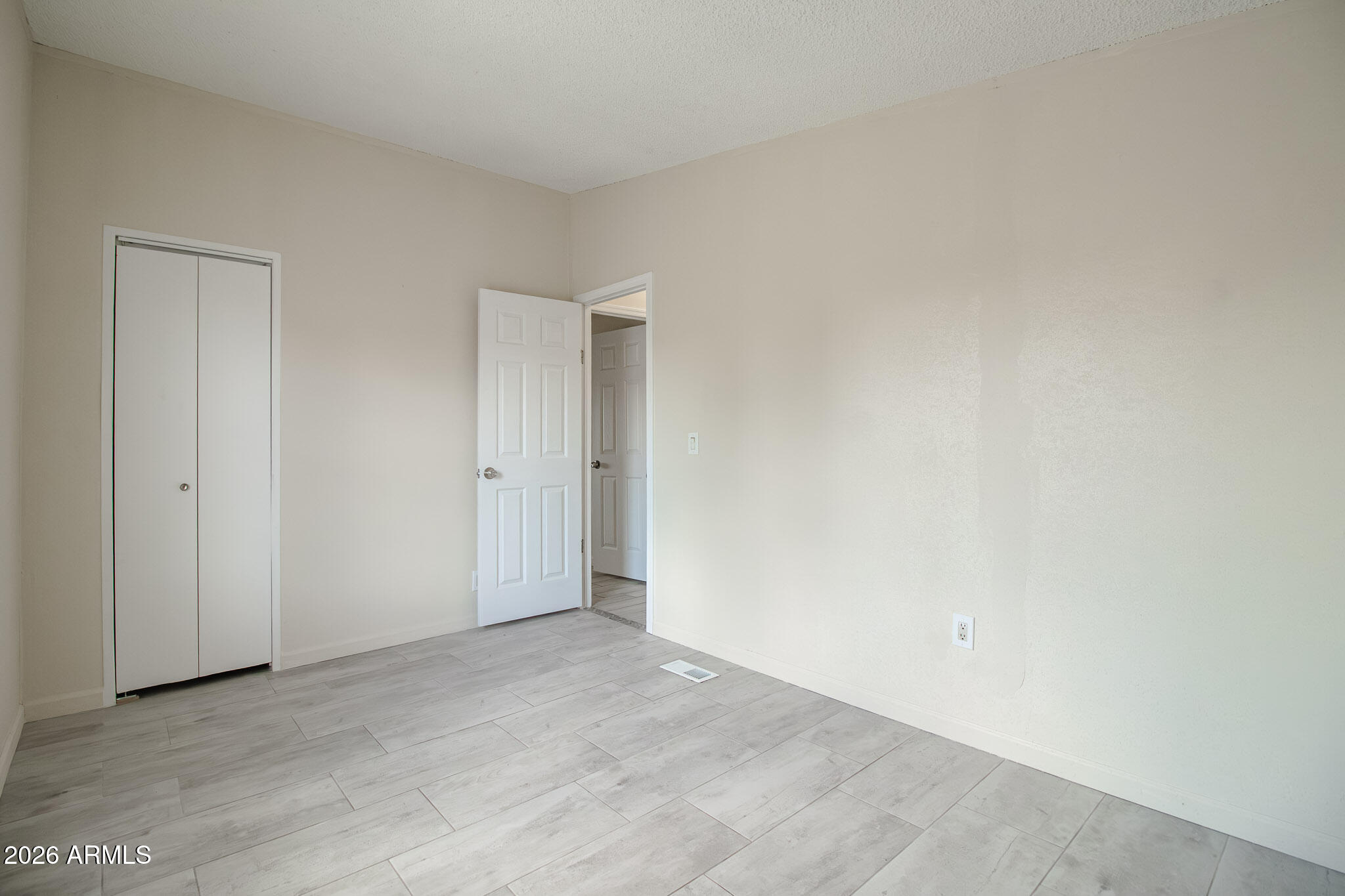 PARADISE GROVES MANUFACTURED H - Residential