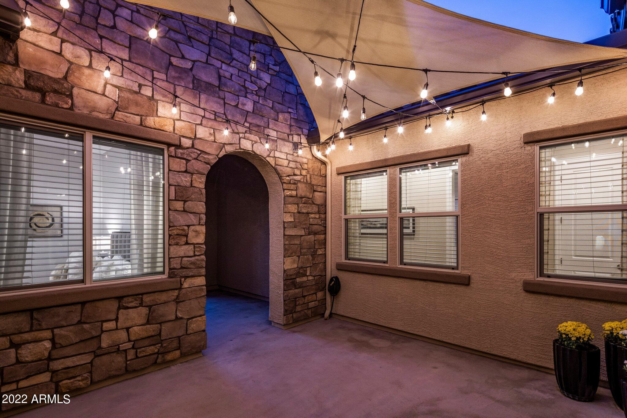 RIVERWALK - Residential