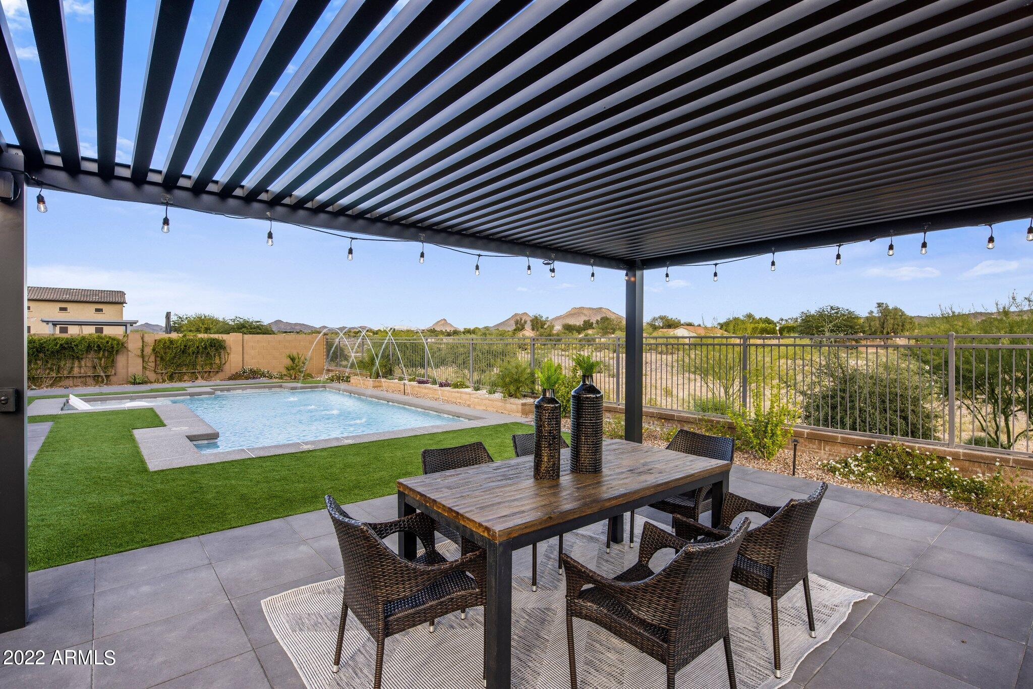 RIVERWALK - Residential