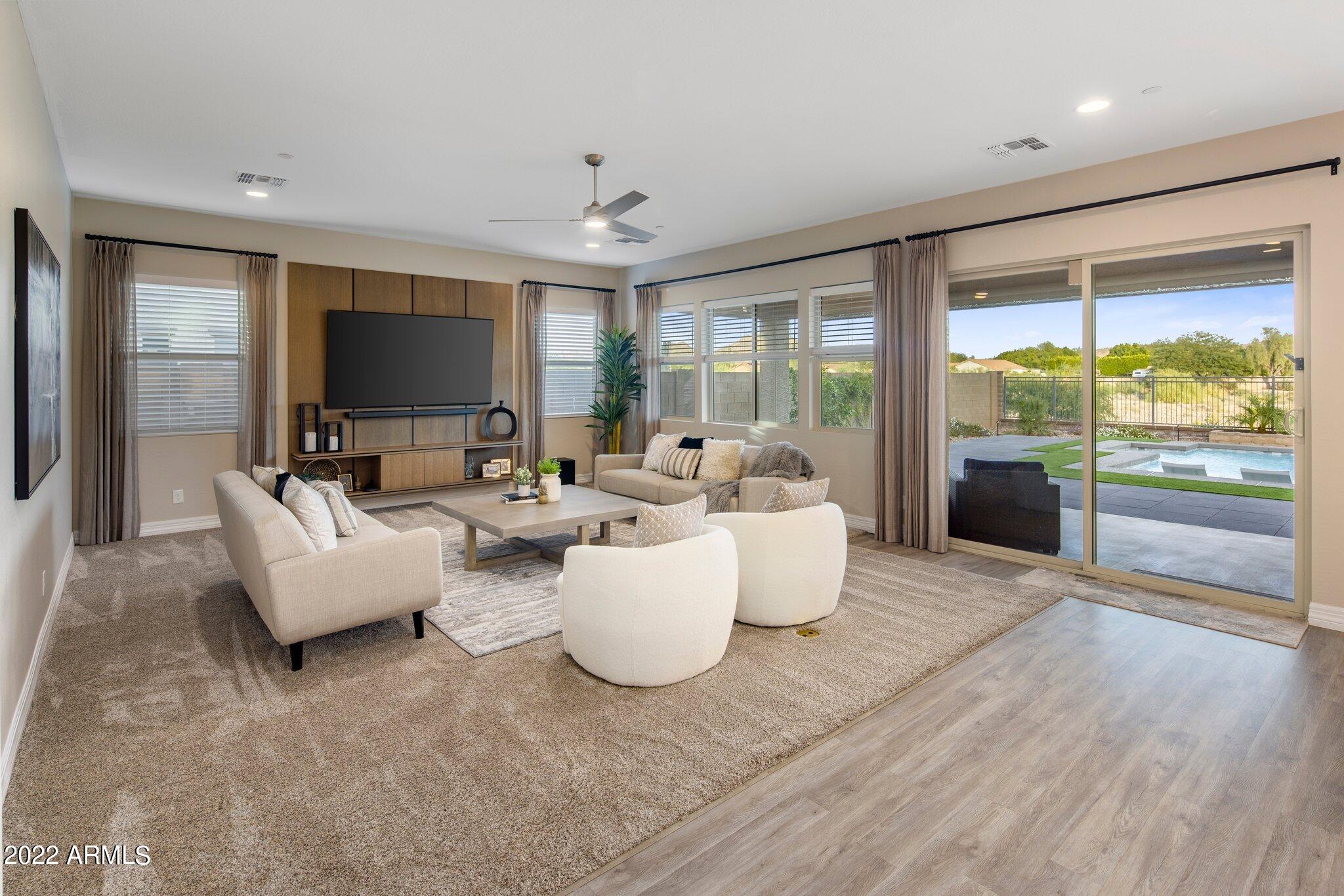 RIVERWALK - Residential