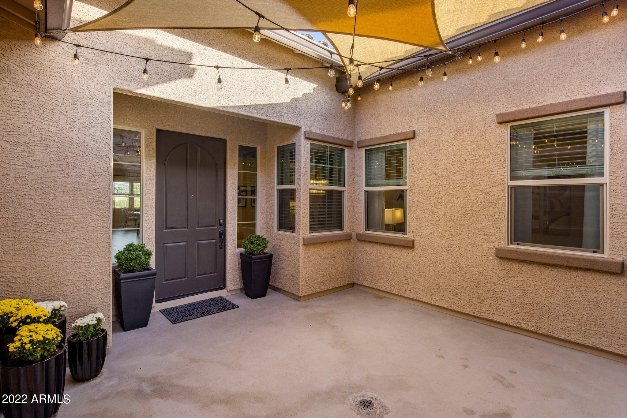 RIVERWALK - Residential