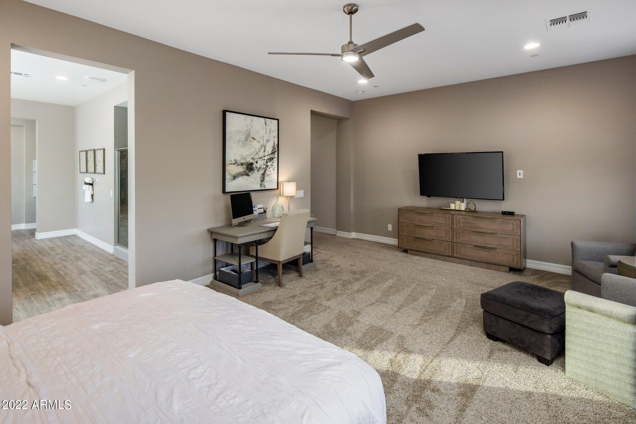 RIVERWALK - Residential