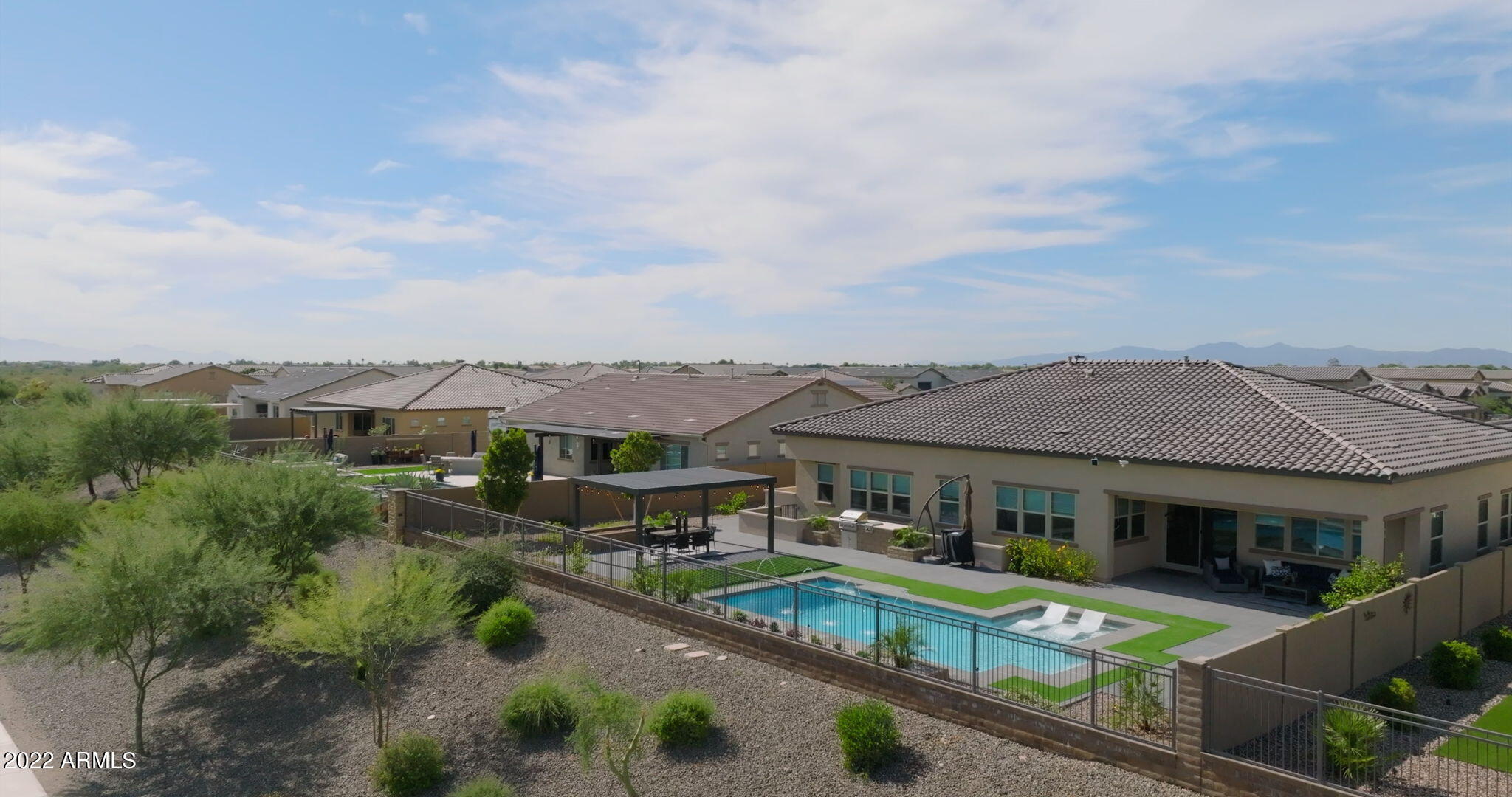 RIVERWALK - Residential