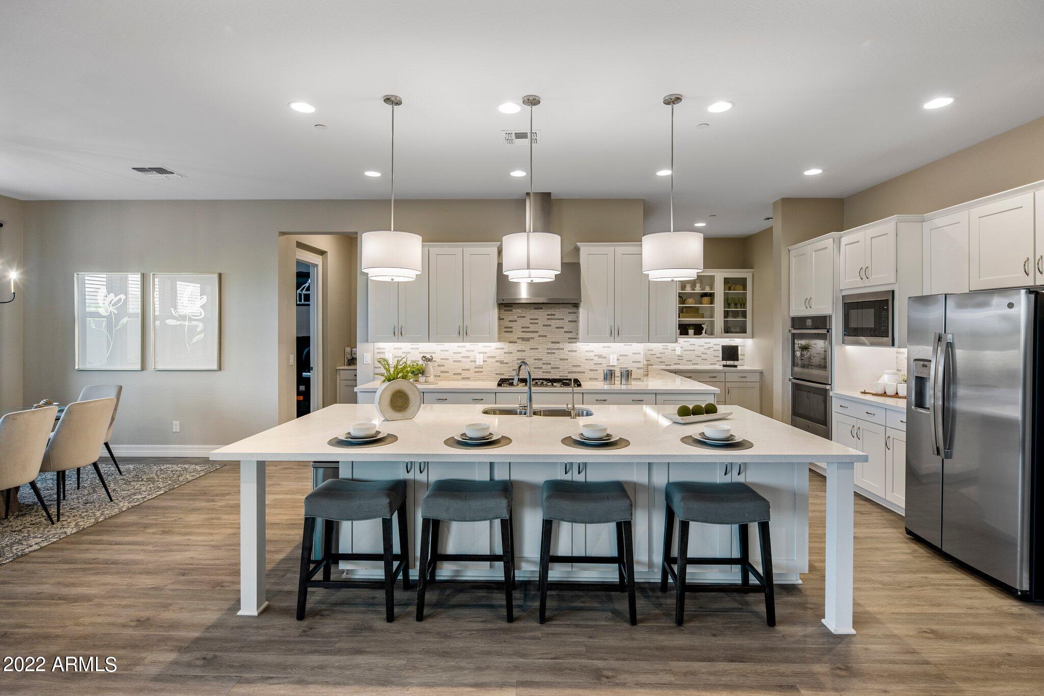 RIVERWALK - Residential