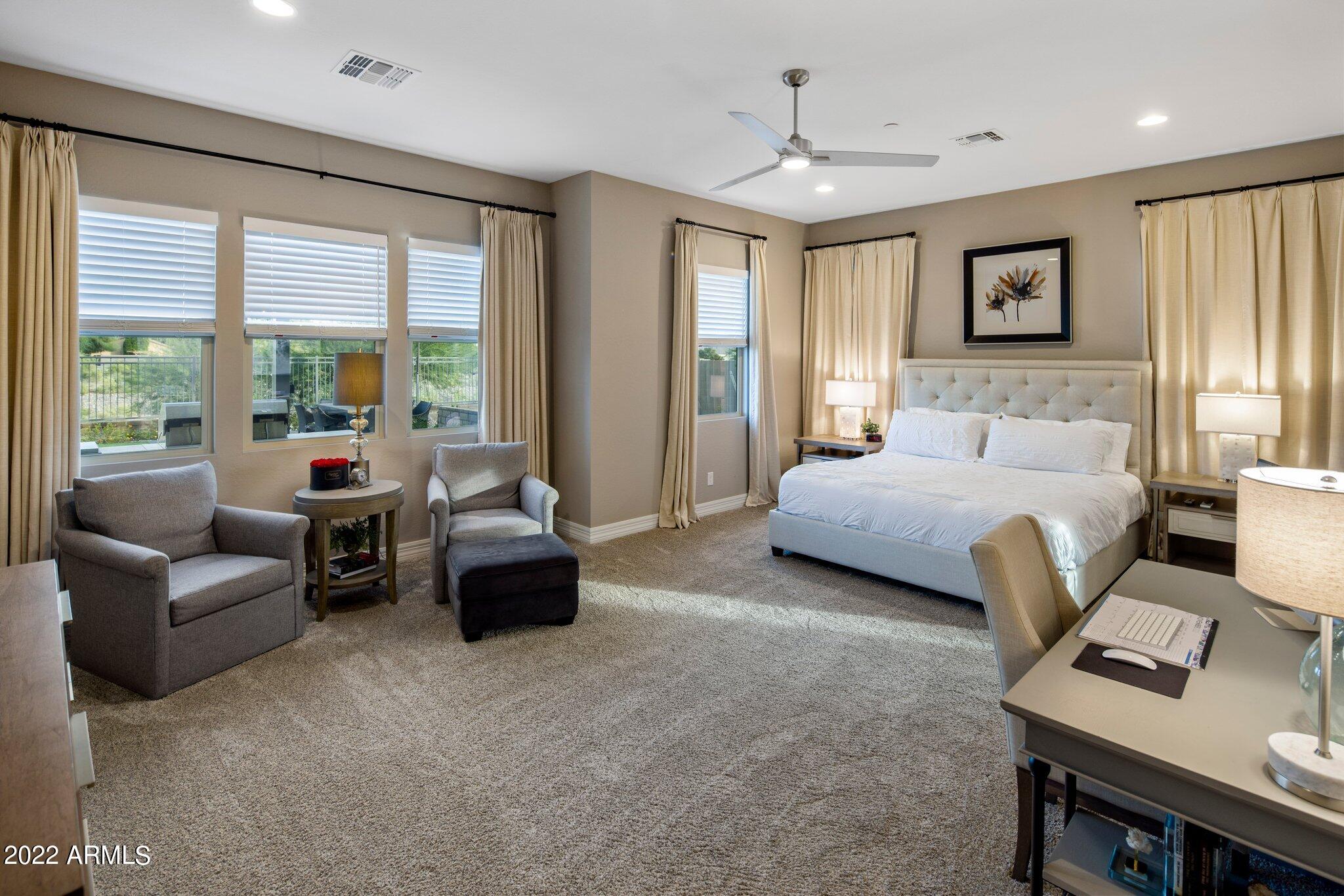 RIVERWALK - Residential