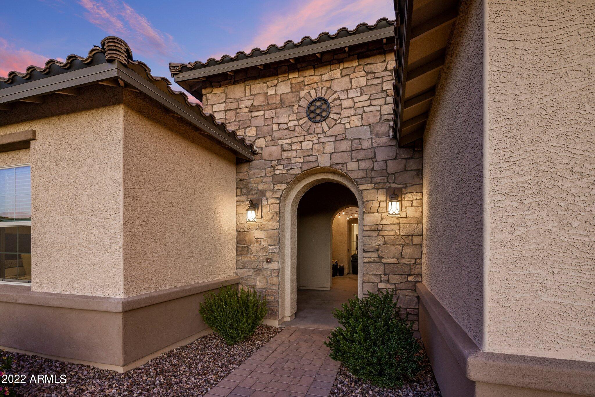 RIVERWALK - Residential
