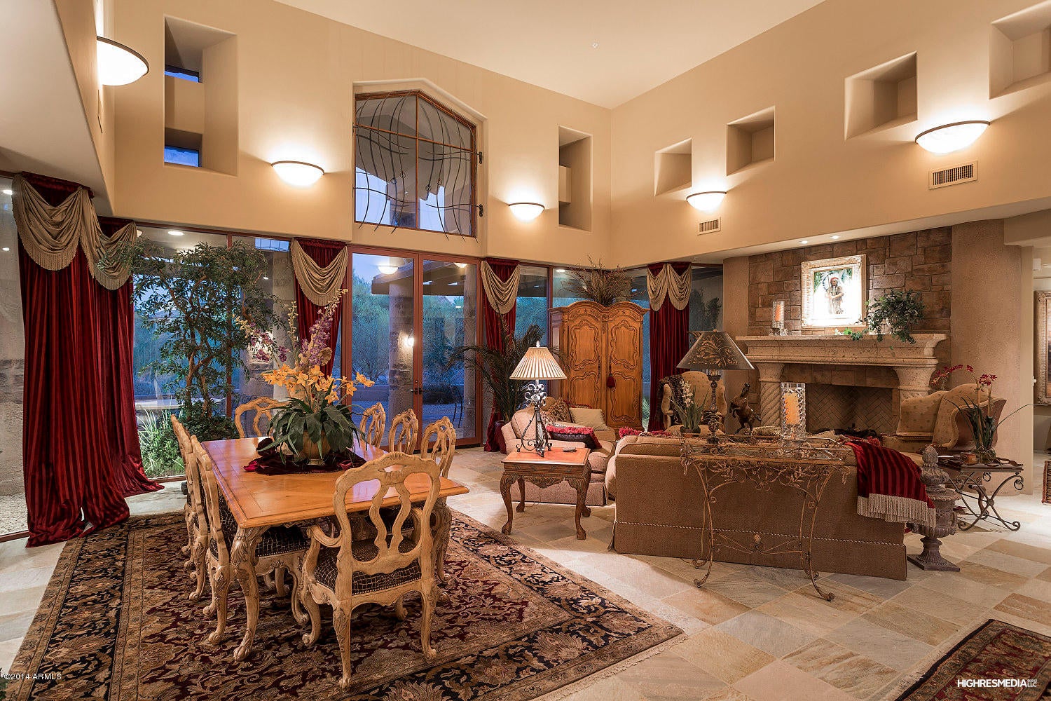 Estancia - Residential