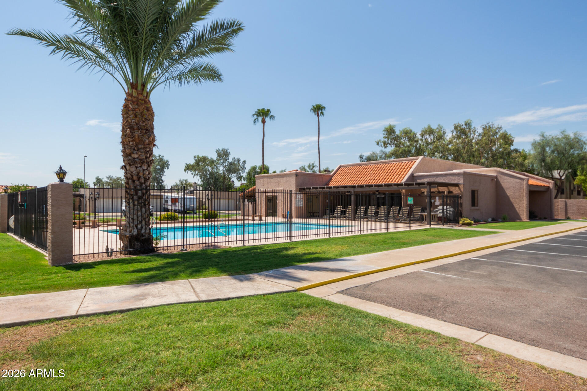 LAS ALEGRES - Residential