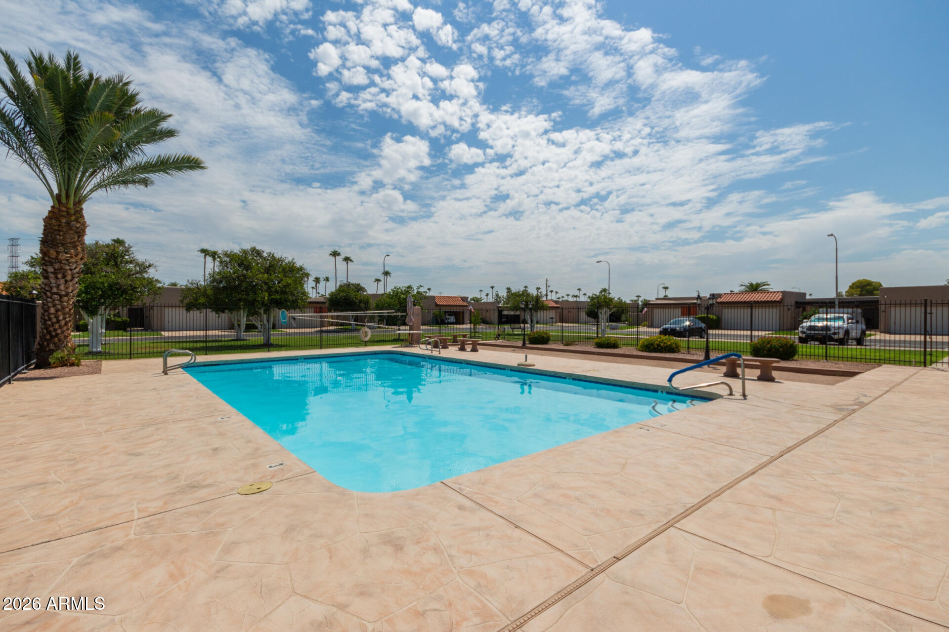 LAS ALEGRES - Residential