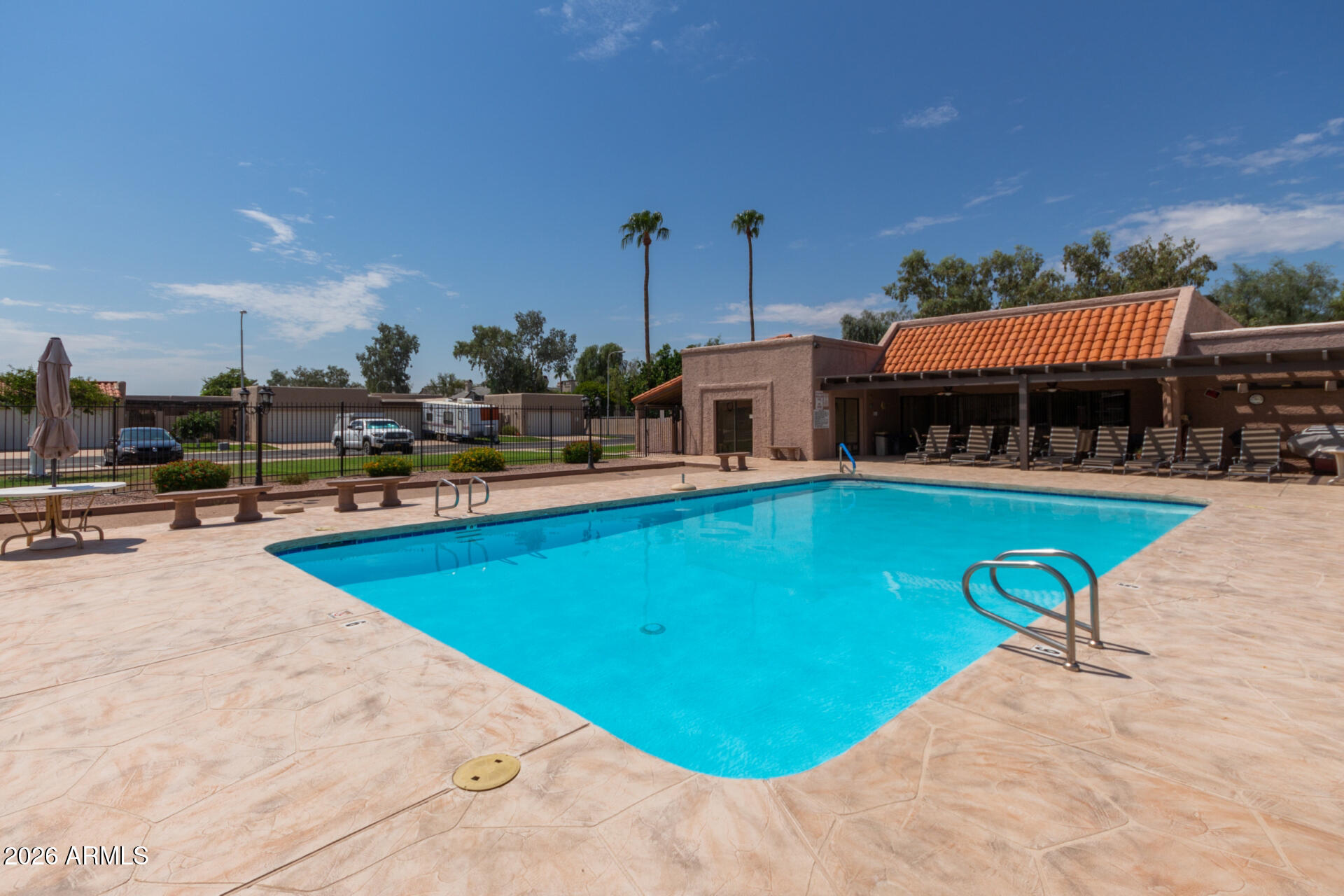 LAS ALEGRES - Residential