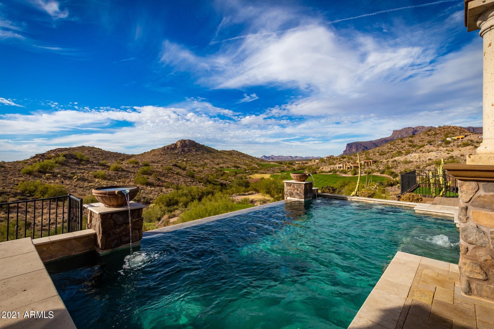 VISTA DEL CORAZON - Residential