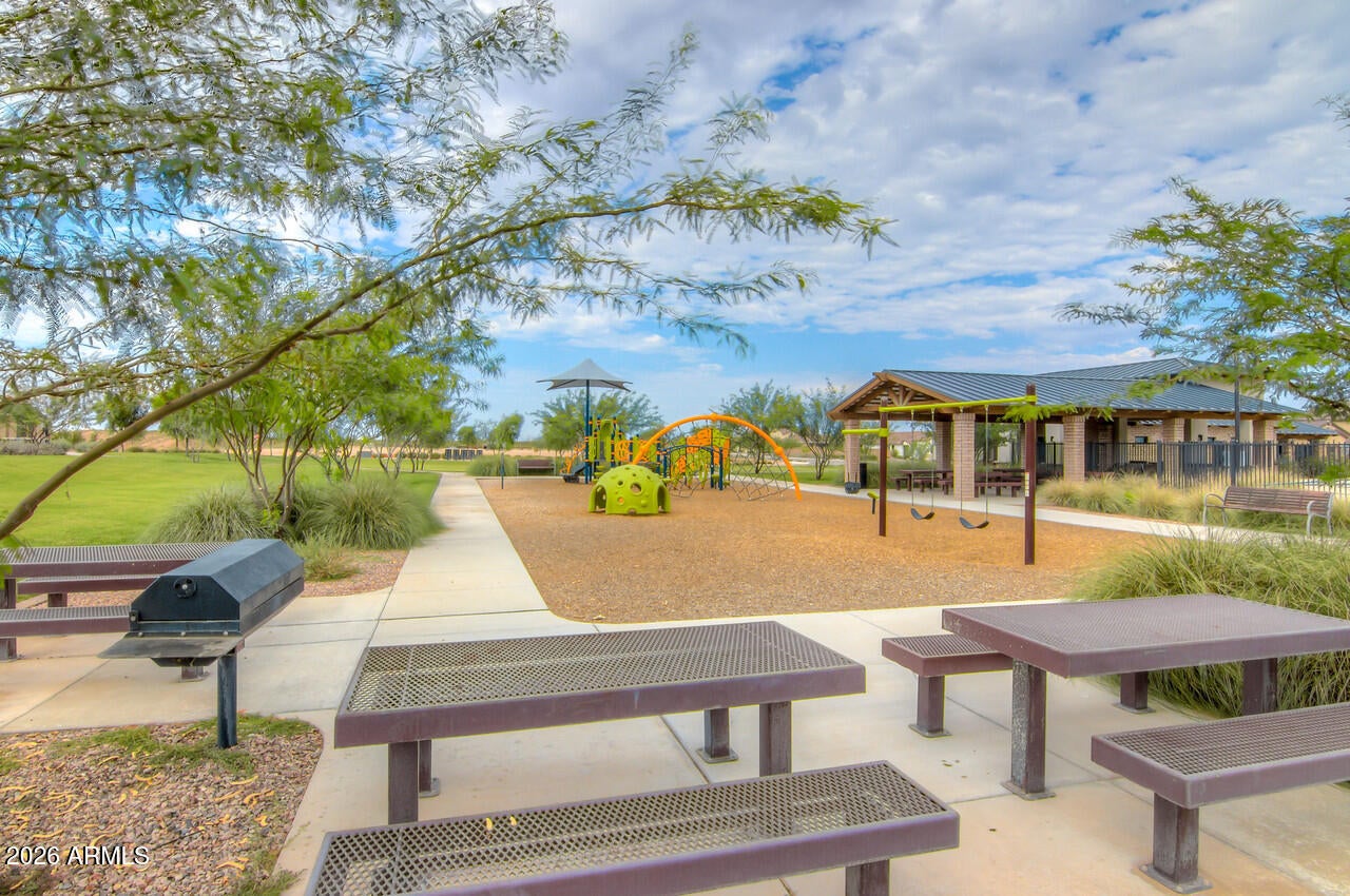 La Estancia - Residential