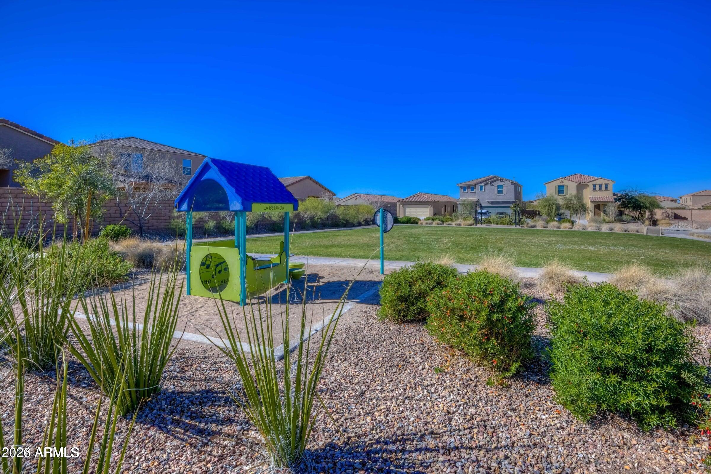 La Estancia - Residential