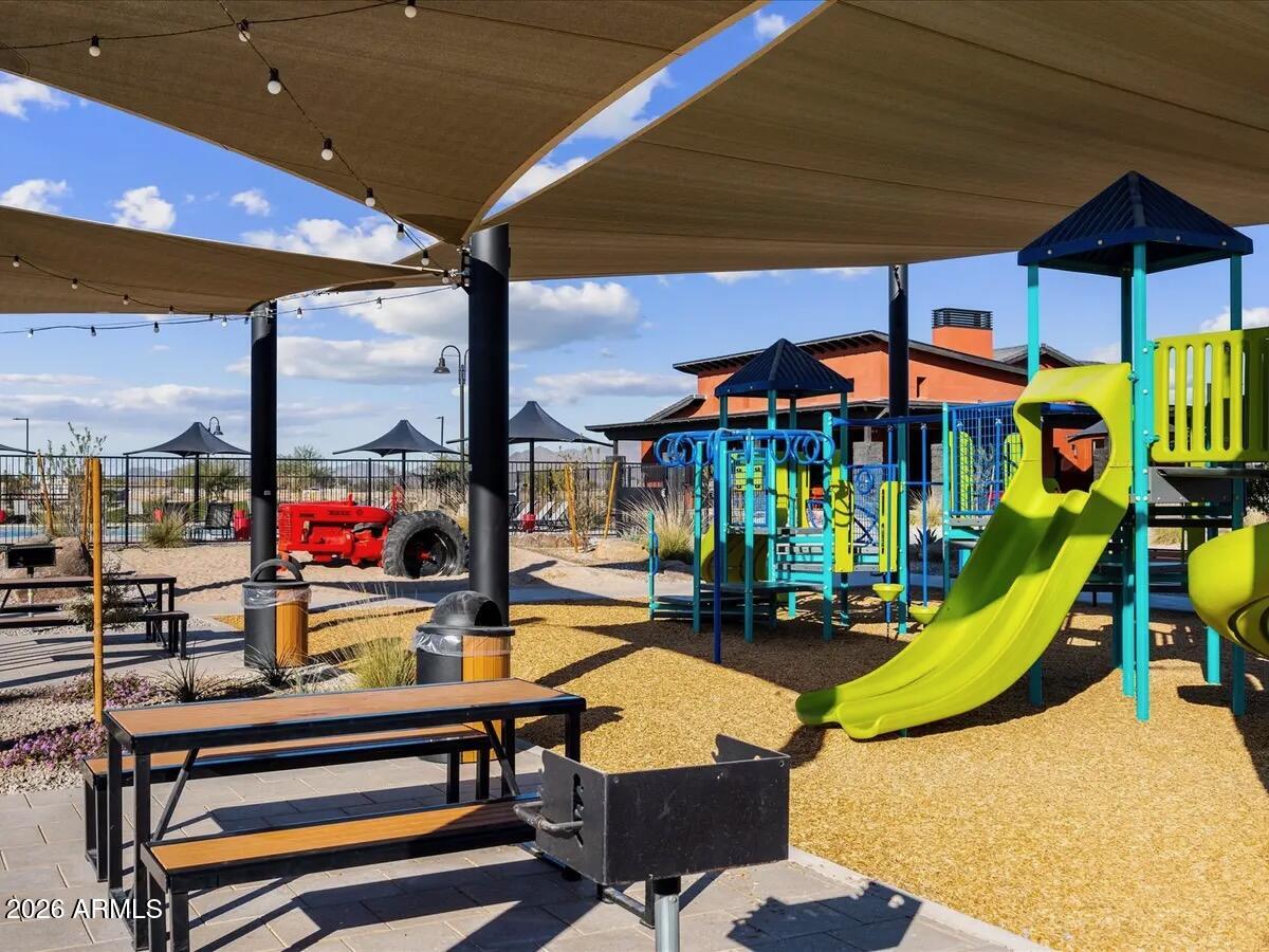 SILVA FARMS AT WEST GOODYEAR PHASE 1 - Residential