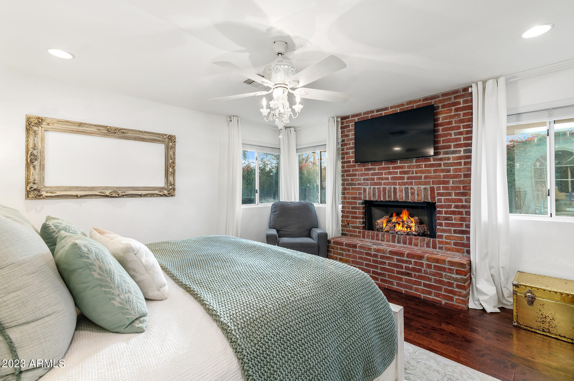 RANCHO VENTURA TR 15 - Residential