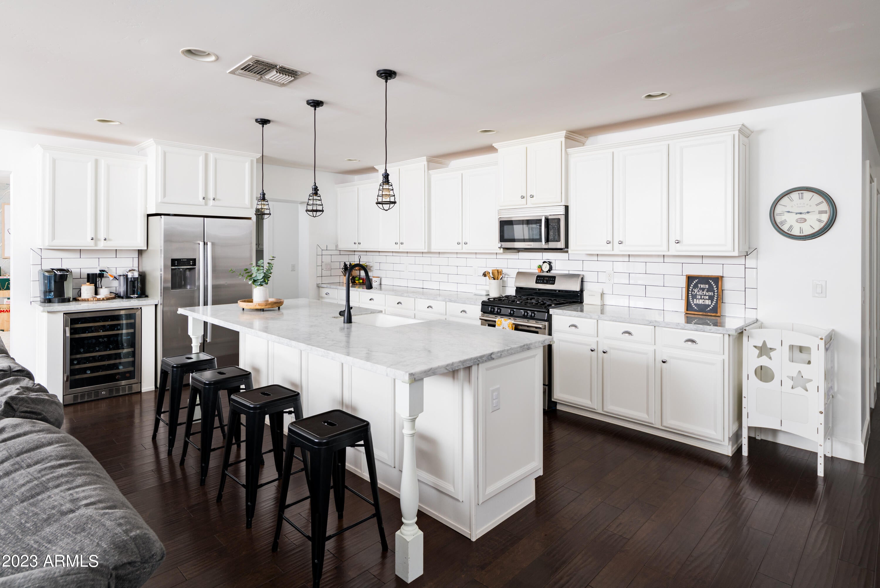 RANCHO VENTURA TR 15 - Residential
