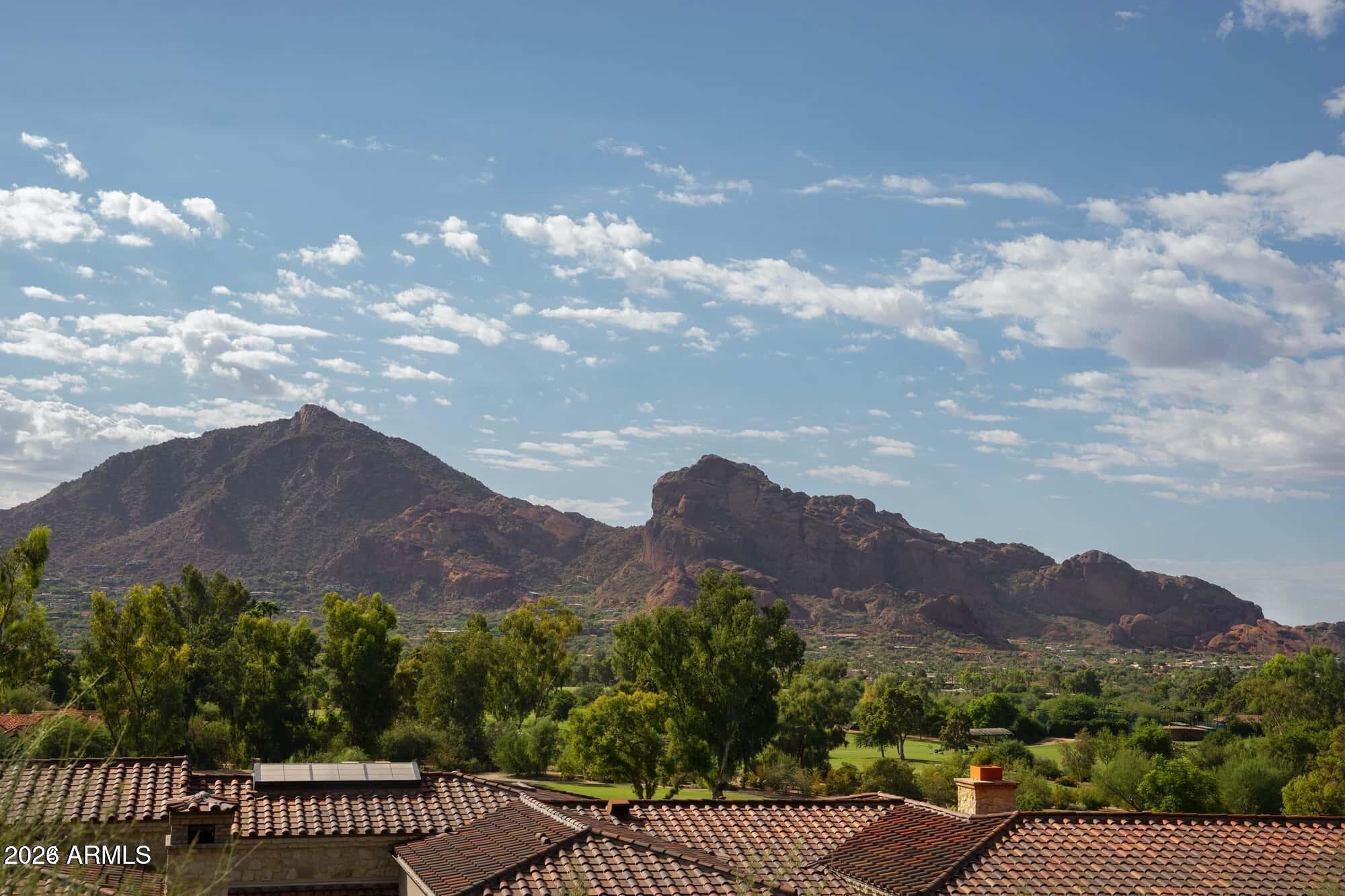 SCOTTSDALE SHADOWS 3 - Residential