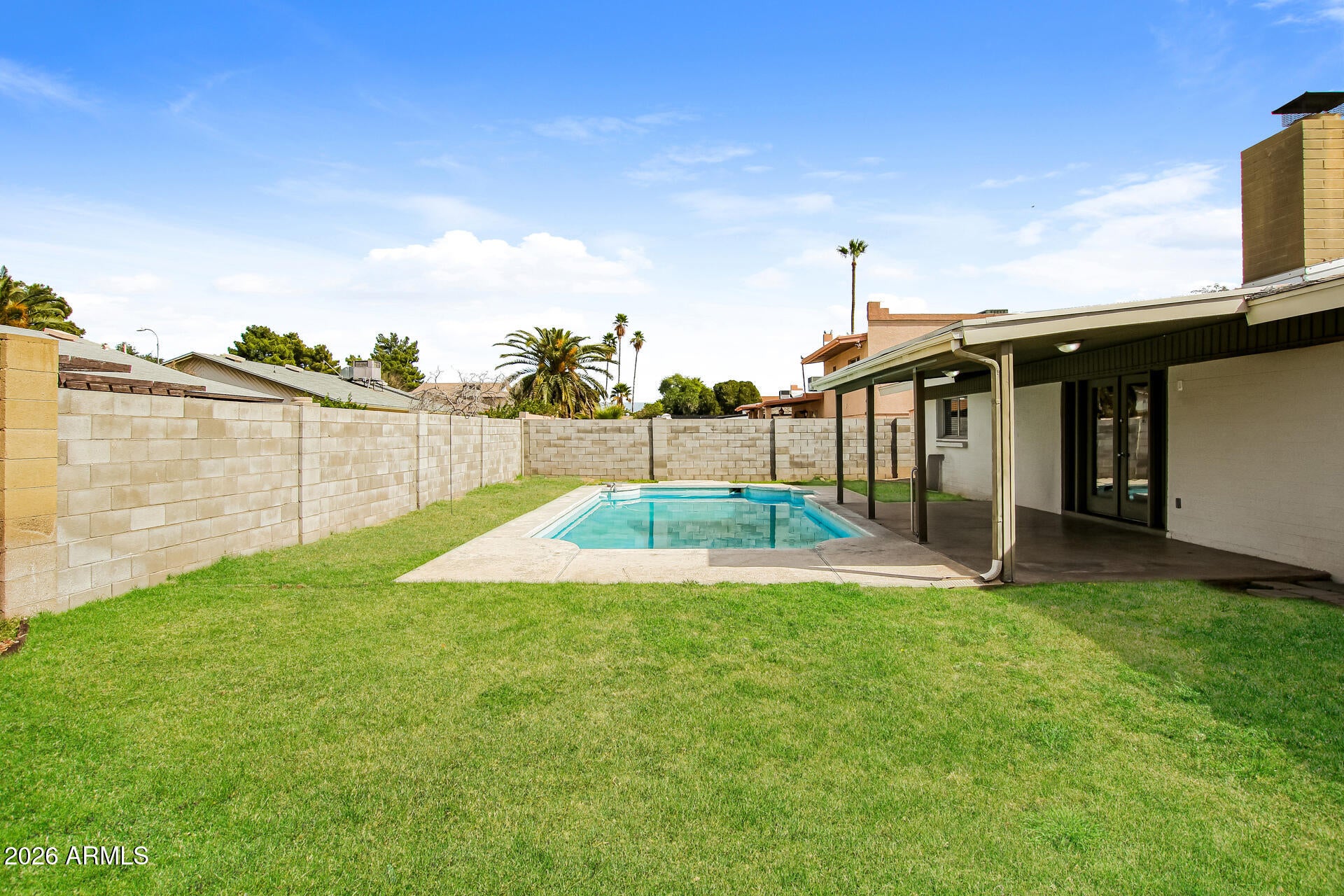 WEST PLAZA 26 - Residential
