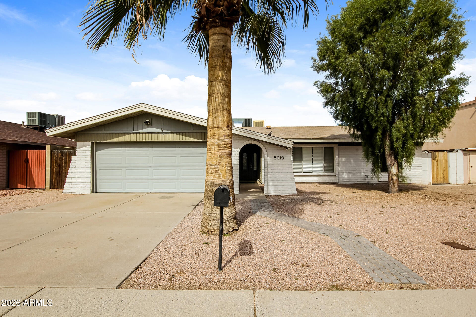 WEST PLAZA 26 - Residential