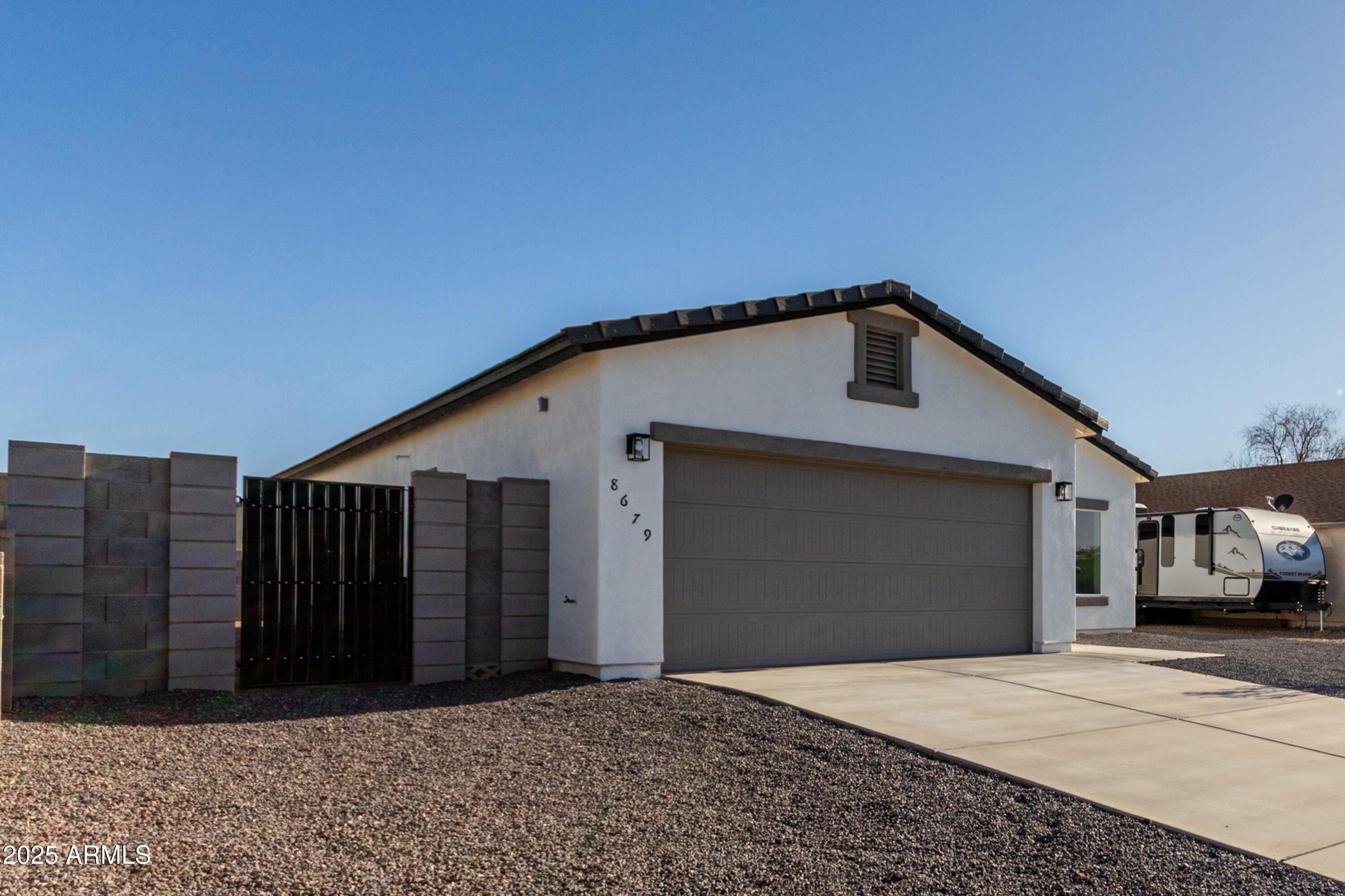 ARIZONA CITY UNIT ONE - Residential