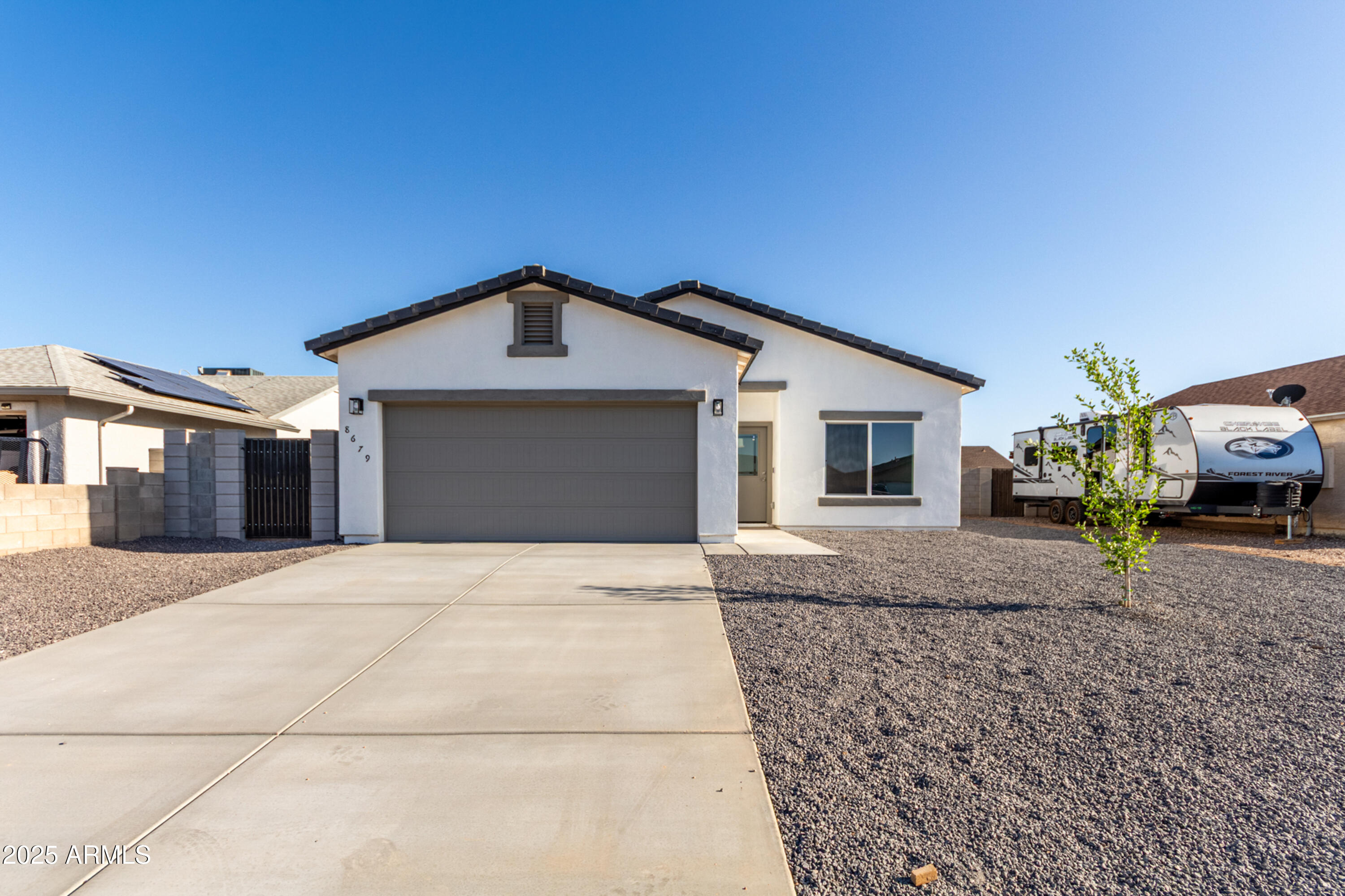 ARIZONA CITY UNIT ONE - Residential