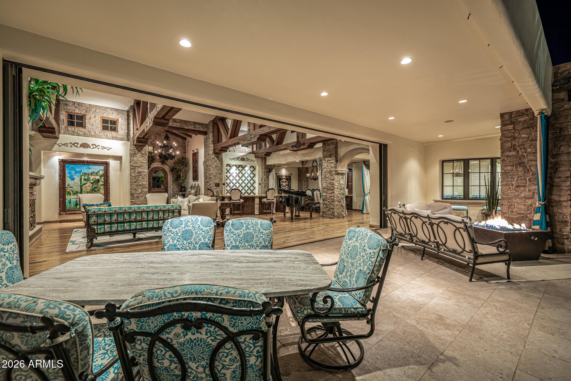 LOS DIAMANTES - Residential