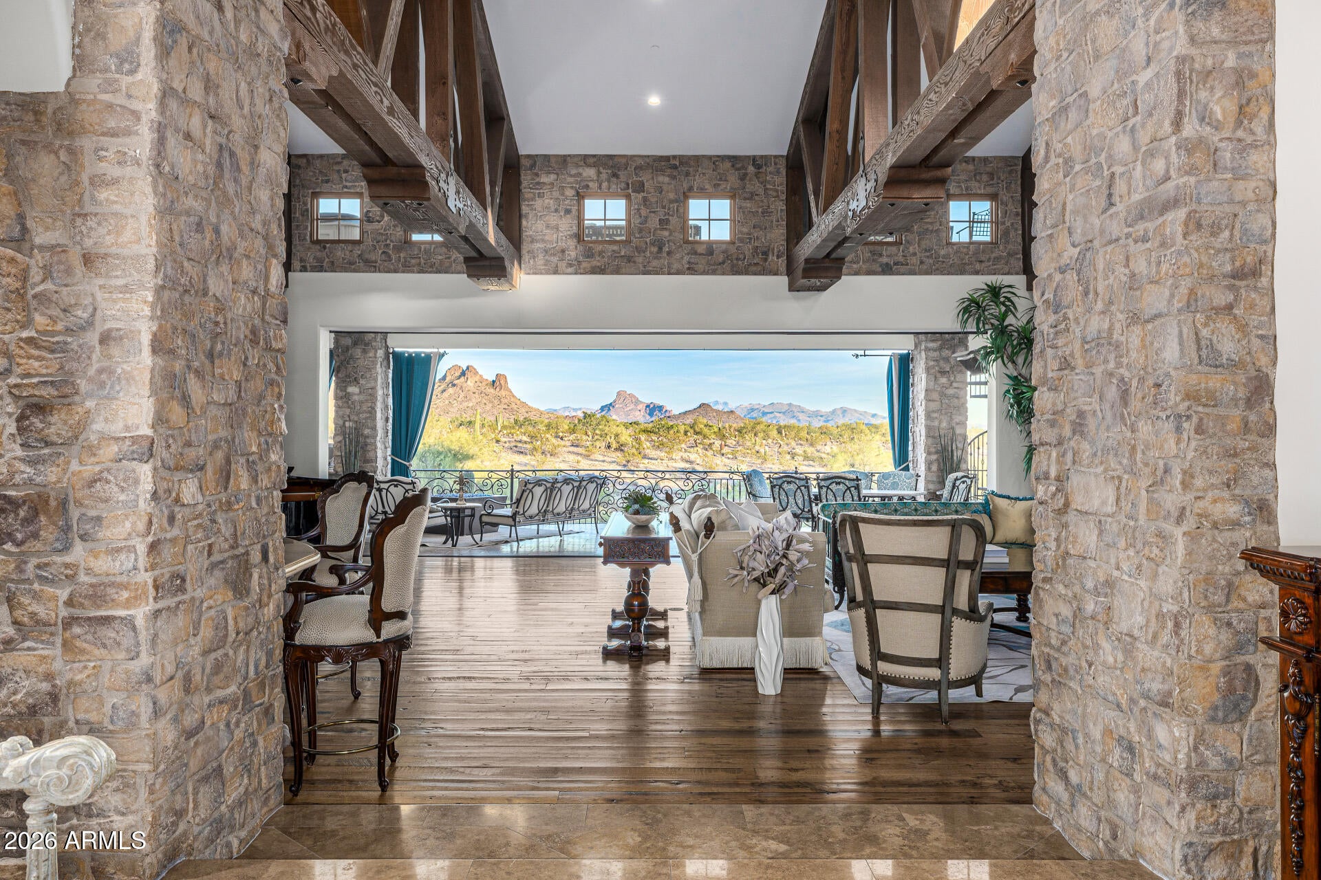 LOS DIAMANTES - Residential