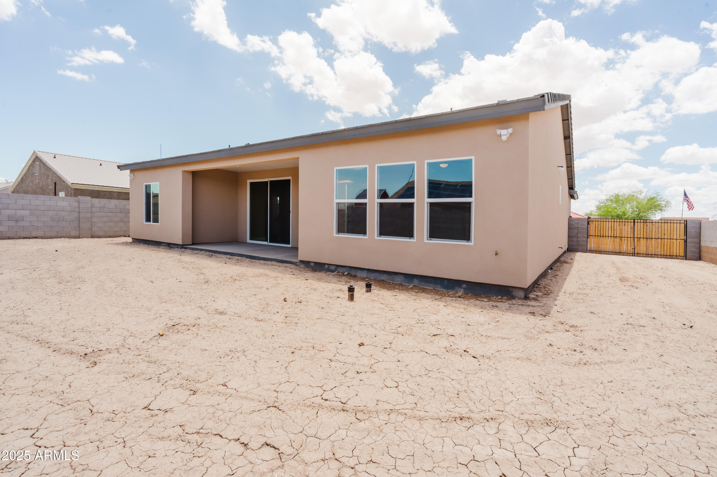 ARIZONA CITY UNIT SEVEN LOT 156 - Residential