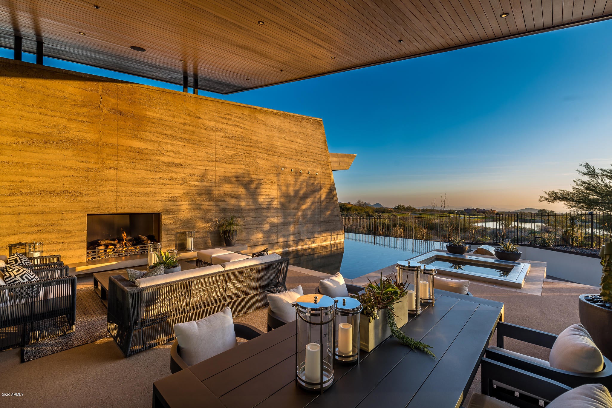 DESERT MOUNTAIN - Residential