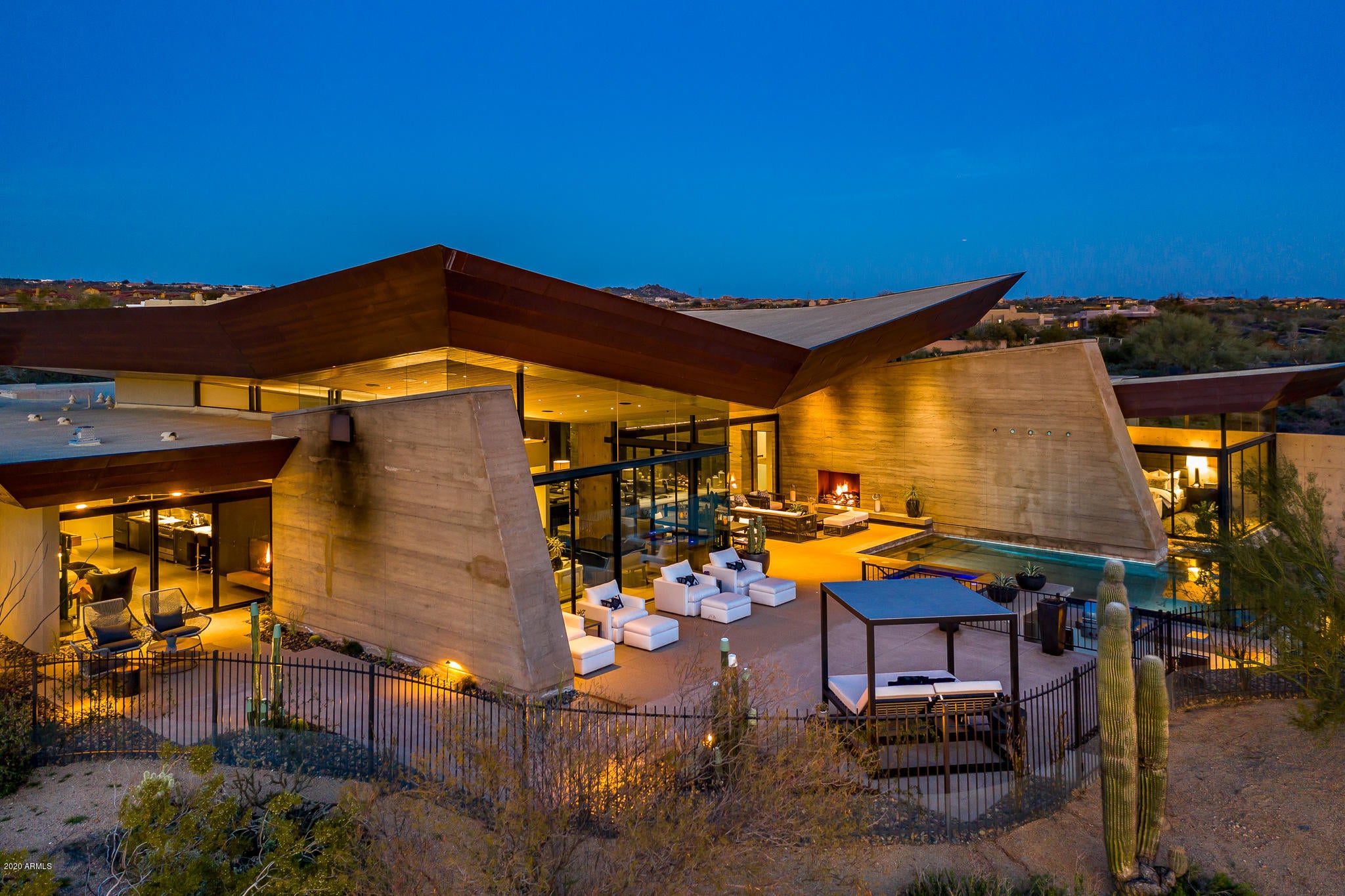 DESERT MOUNTAIN - Residential