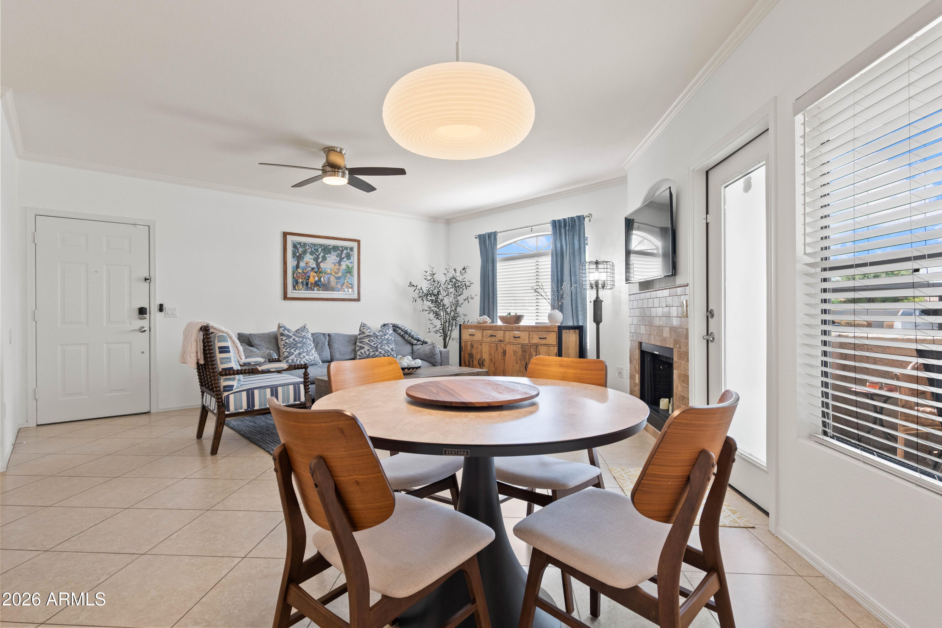 SIGNATURE SCOTTSDALE CONDOMINIUM - Residential