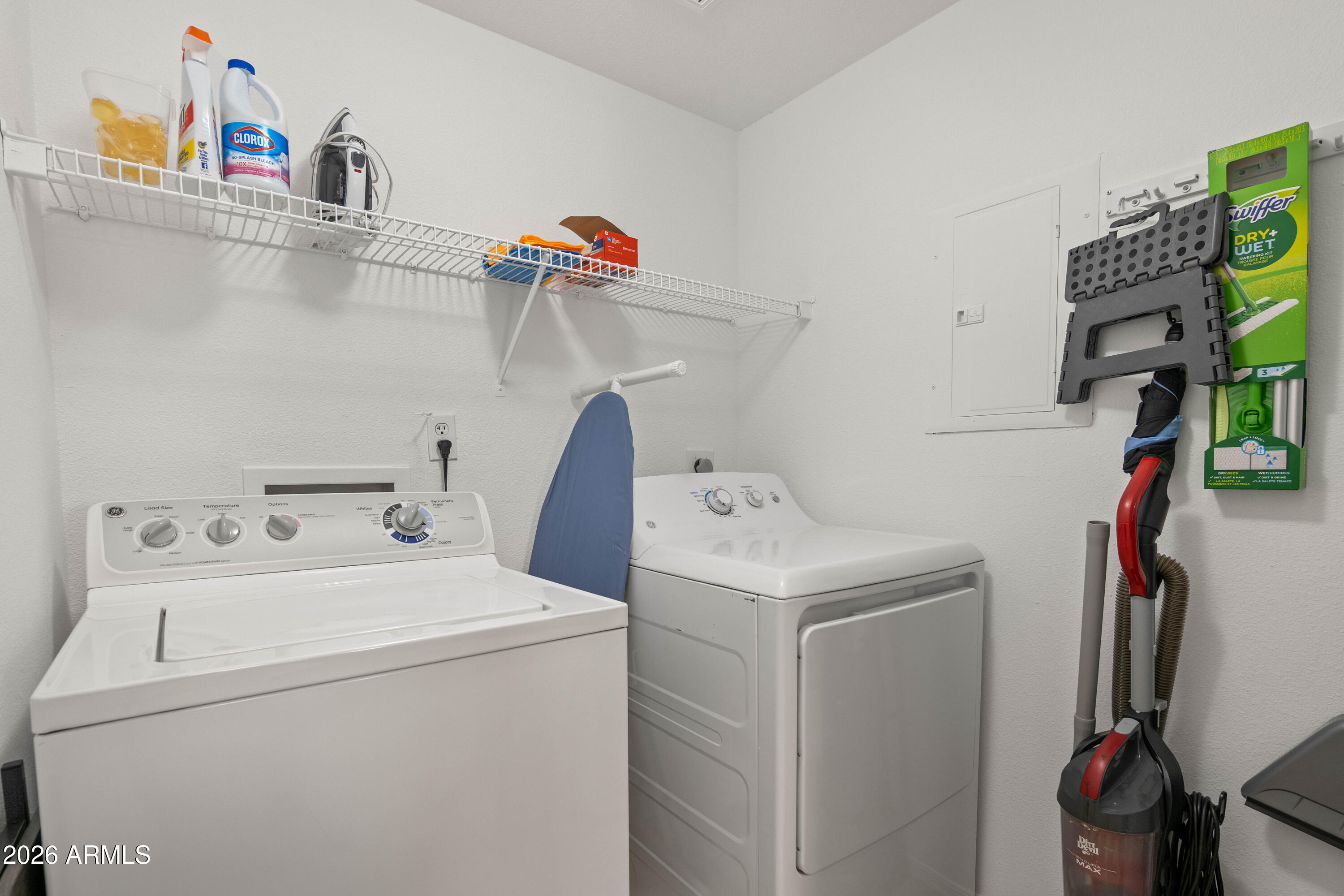 SIGNATURE SCOTTSDALE CONDOMINIUM - Residential