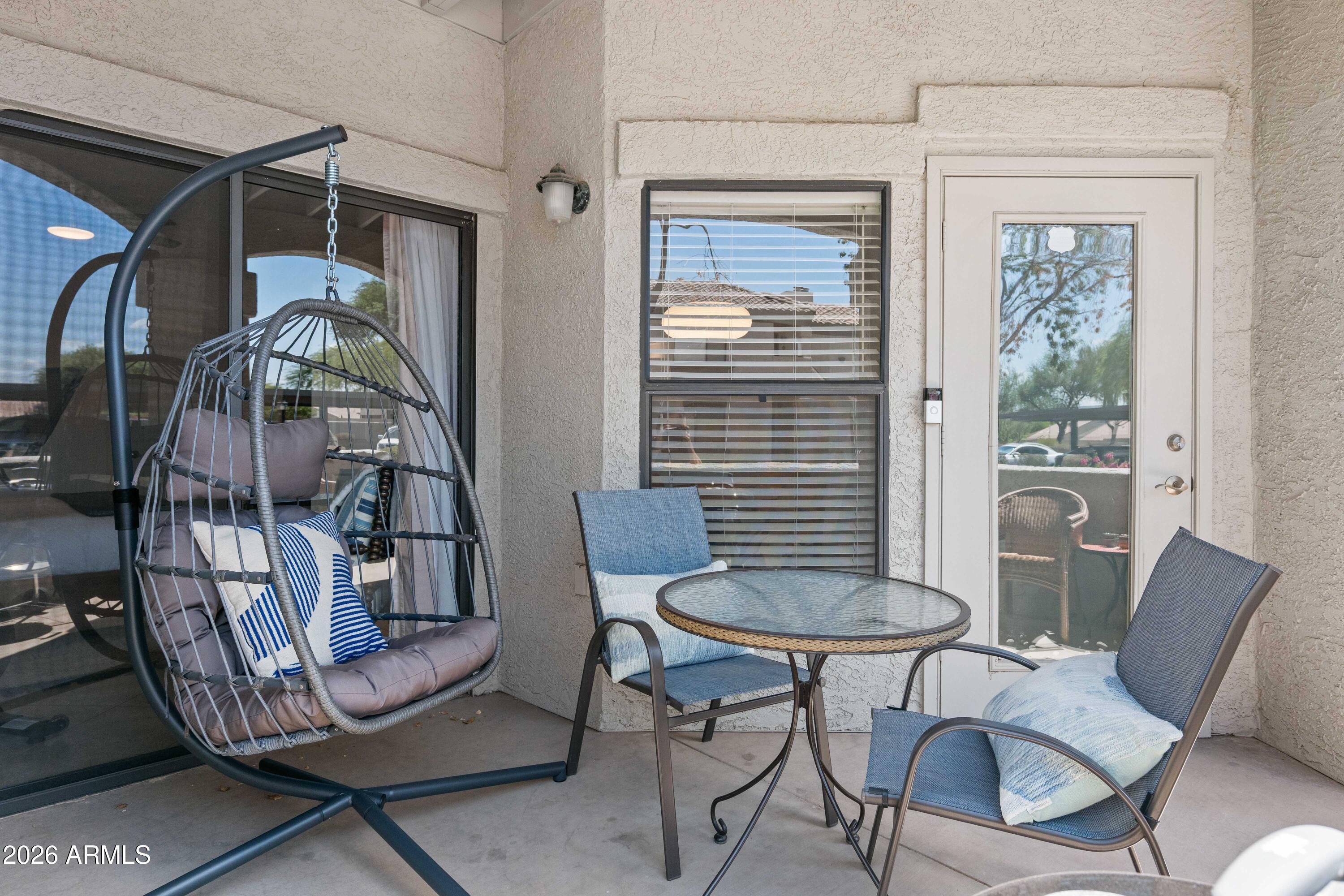 SIGNATURE SCOTTSDALE CONDOMINIUM - Residential