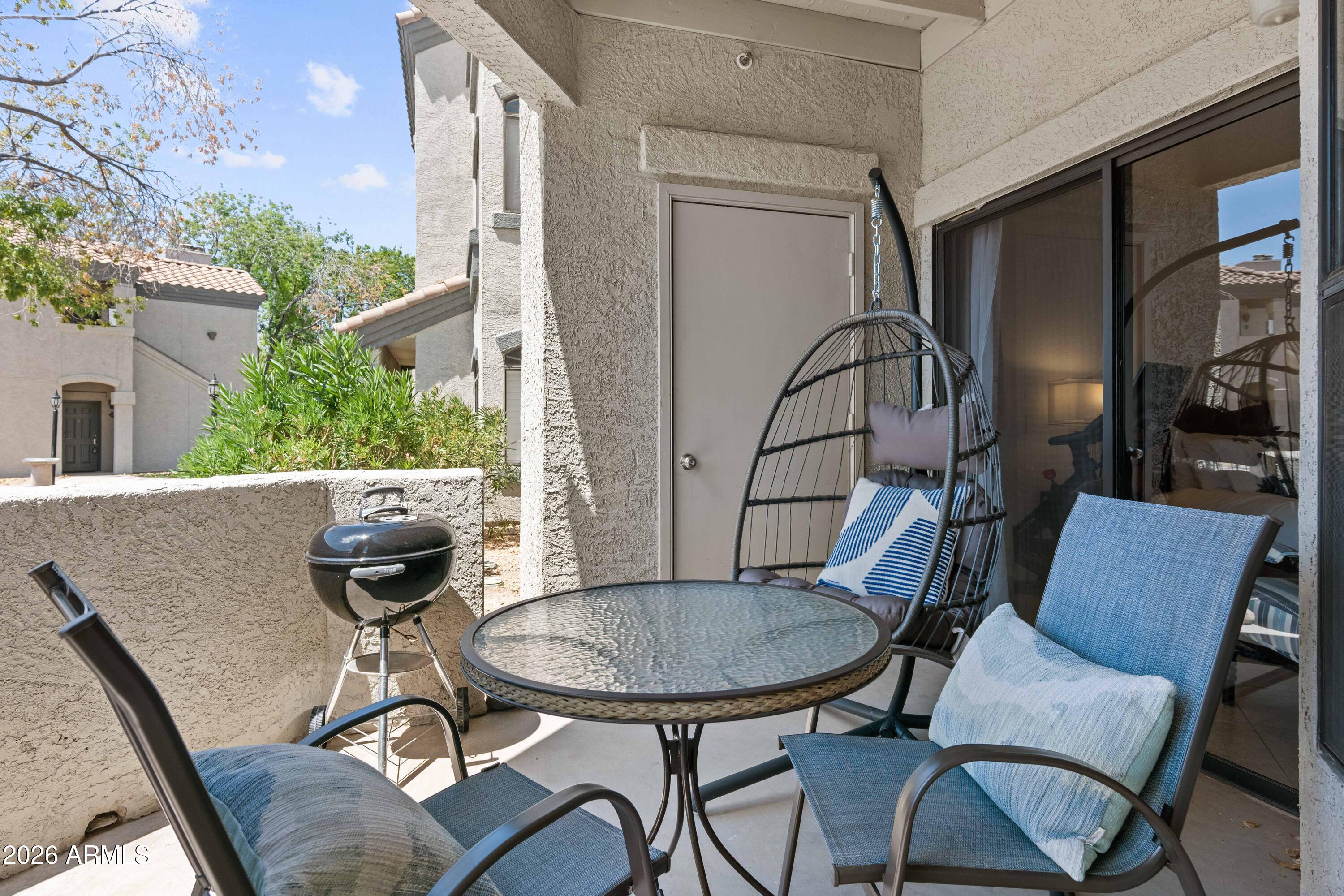 SIGNATURE SCOTTSDALE CONDOMINIUM - Residential